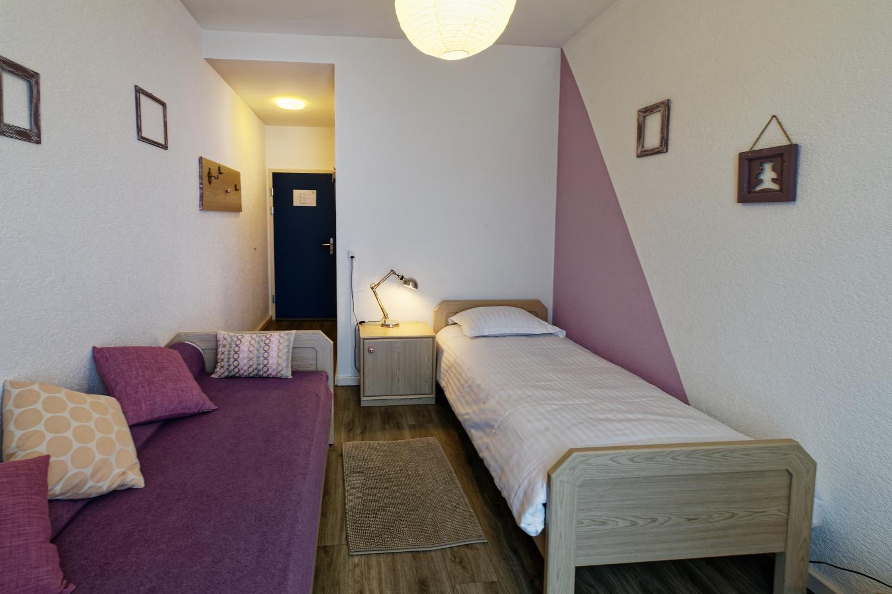 Twin Room - Photo 1