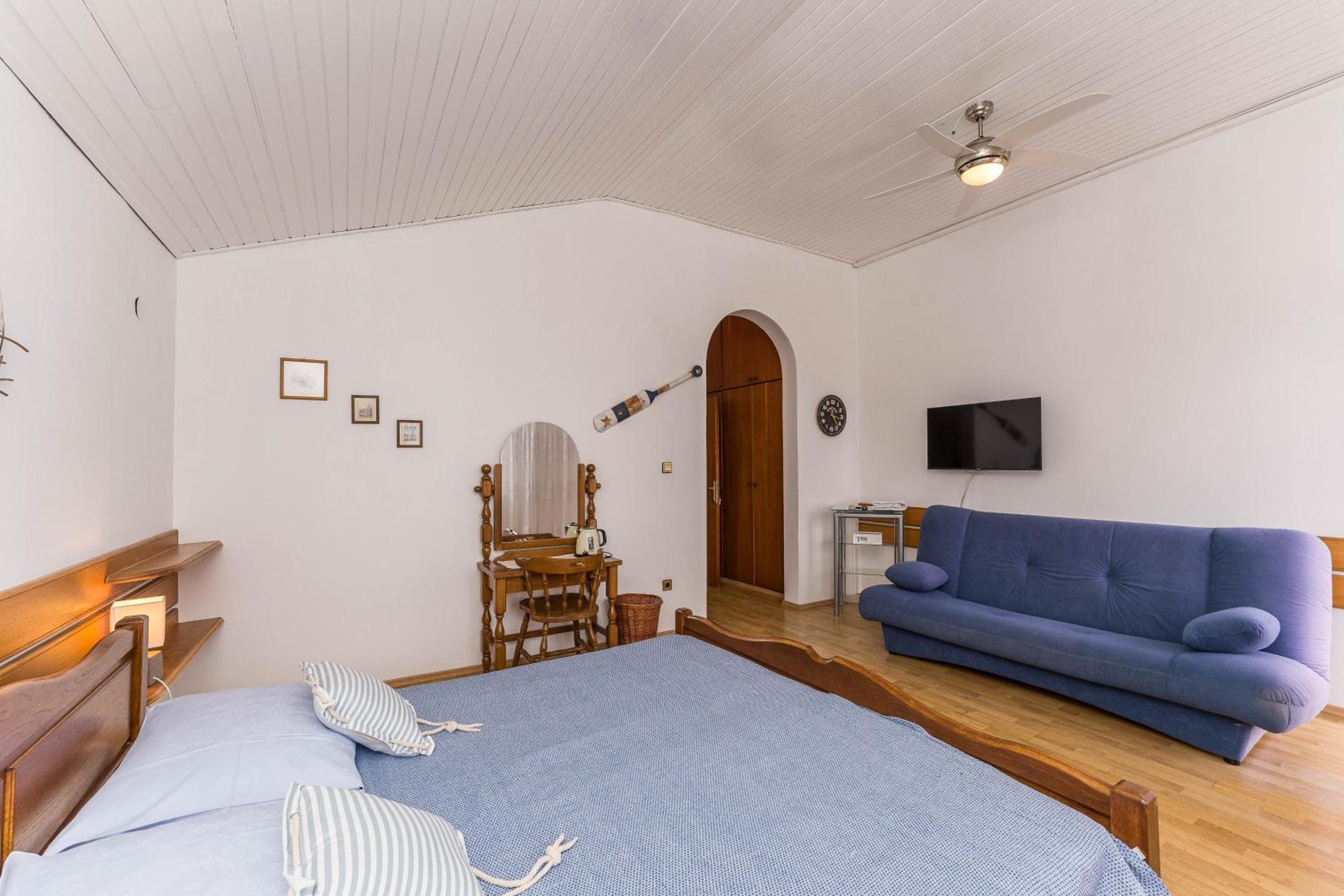 Comfort Double Room with Balcony and Sea View  (2 Adults + 1 Child) photo 1