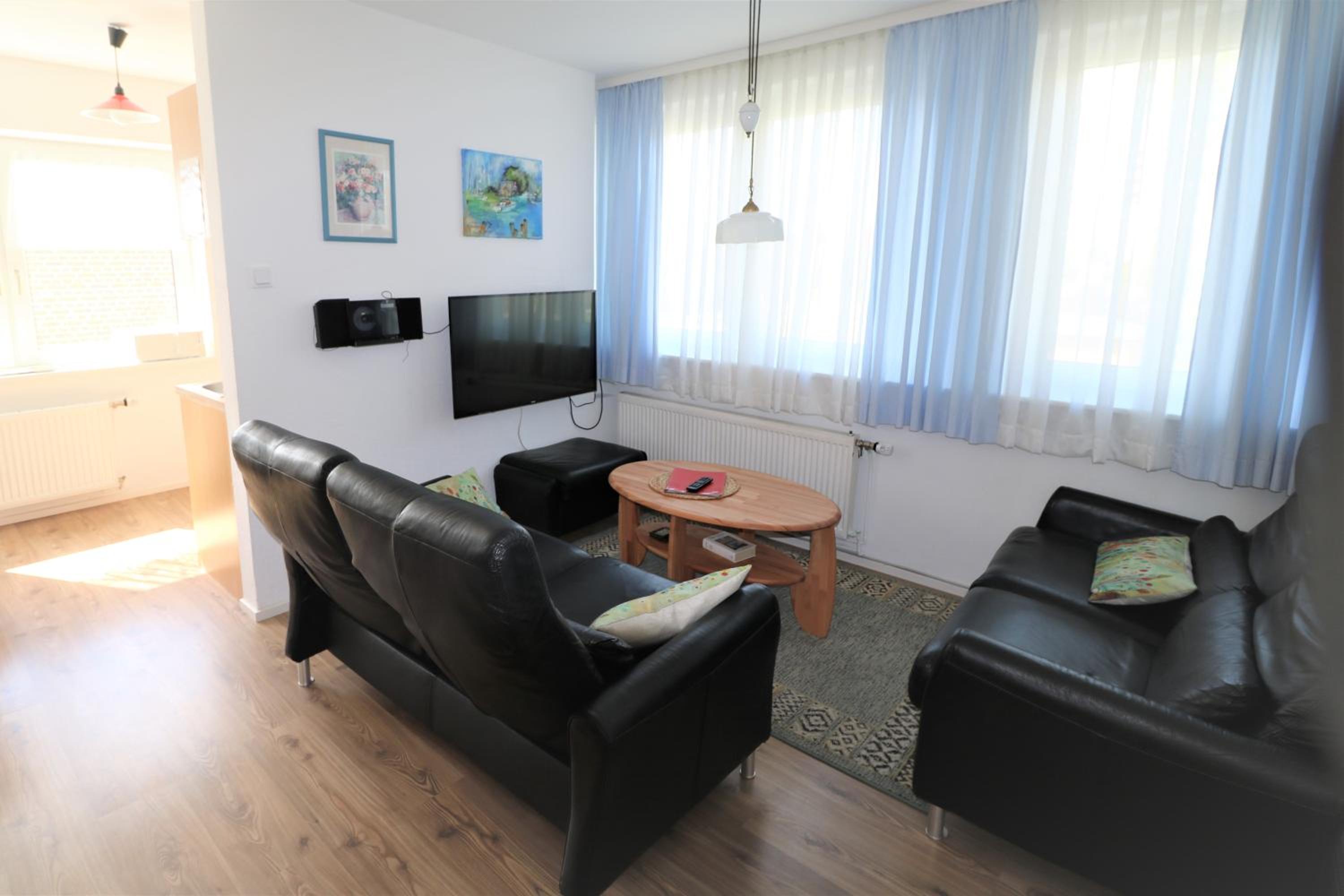Two-Bedroom Apartment photo 2
