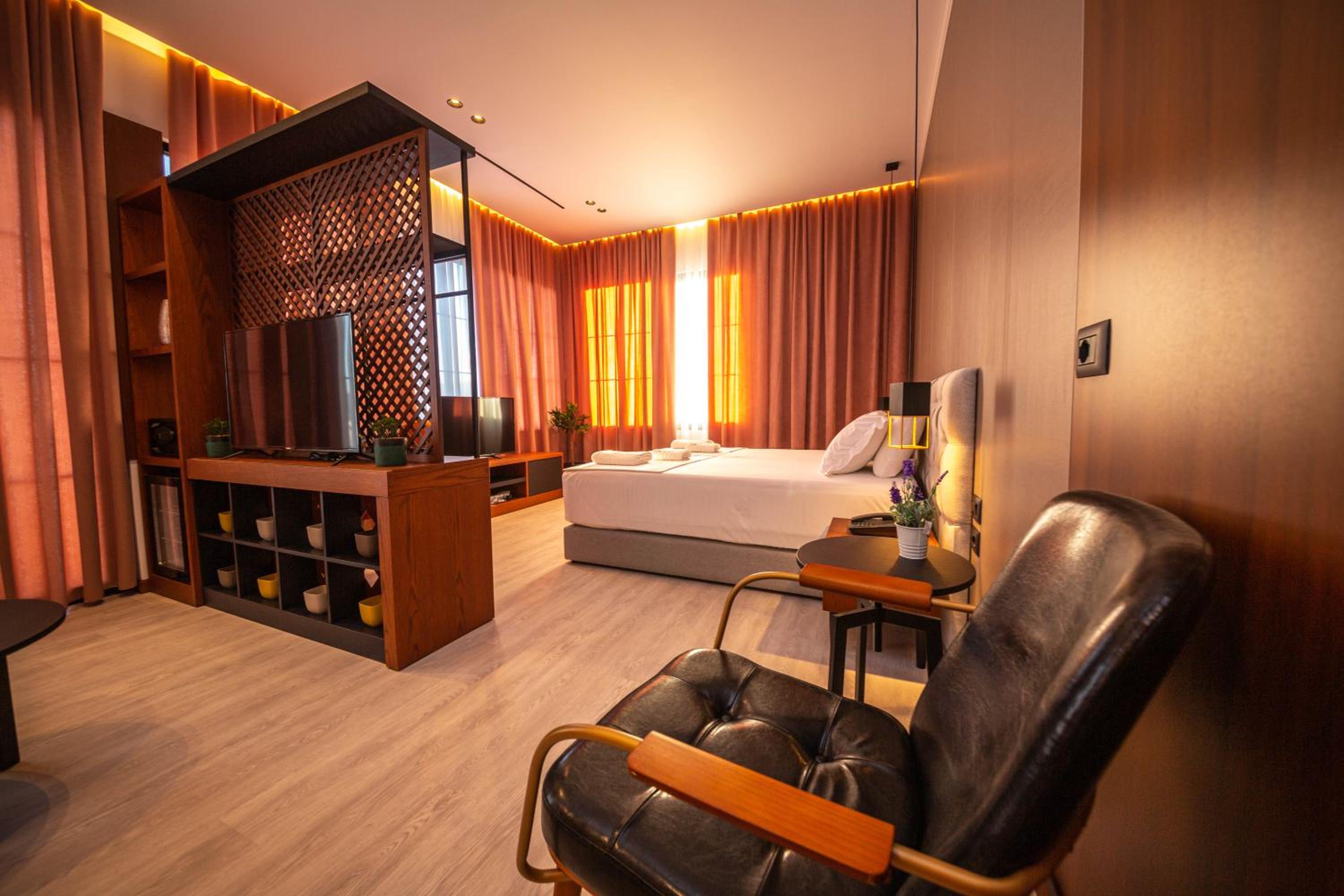 Deluxe Suite