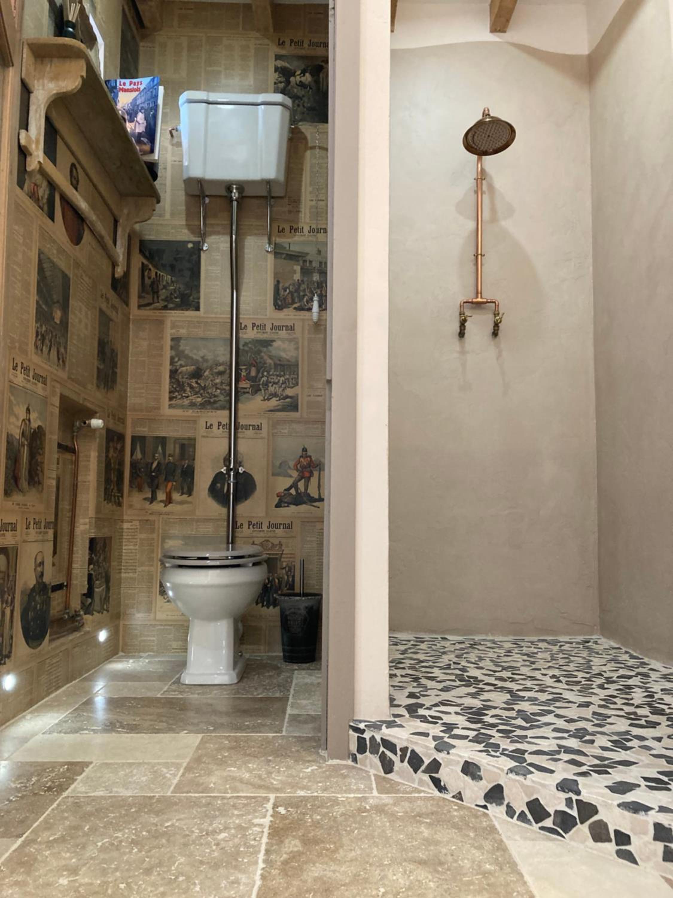 Double Room with Private Bathroom - Photo 3