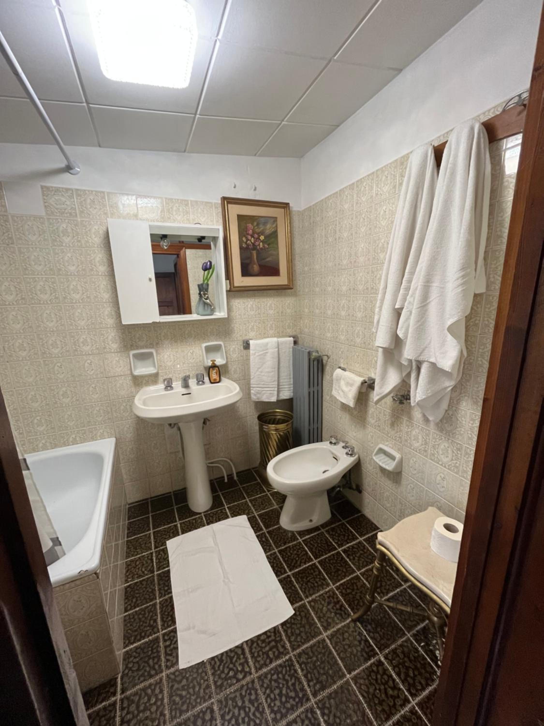 Two-Bedroom Apartment - Photo 28