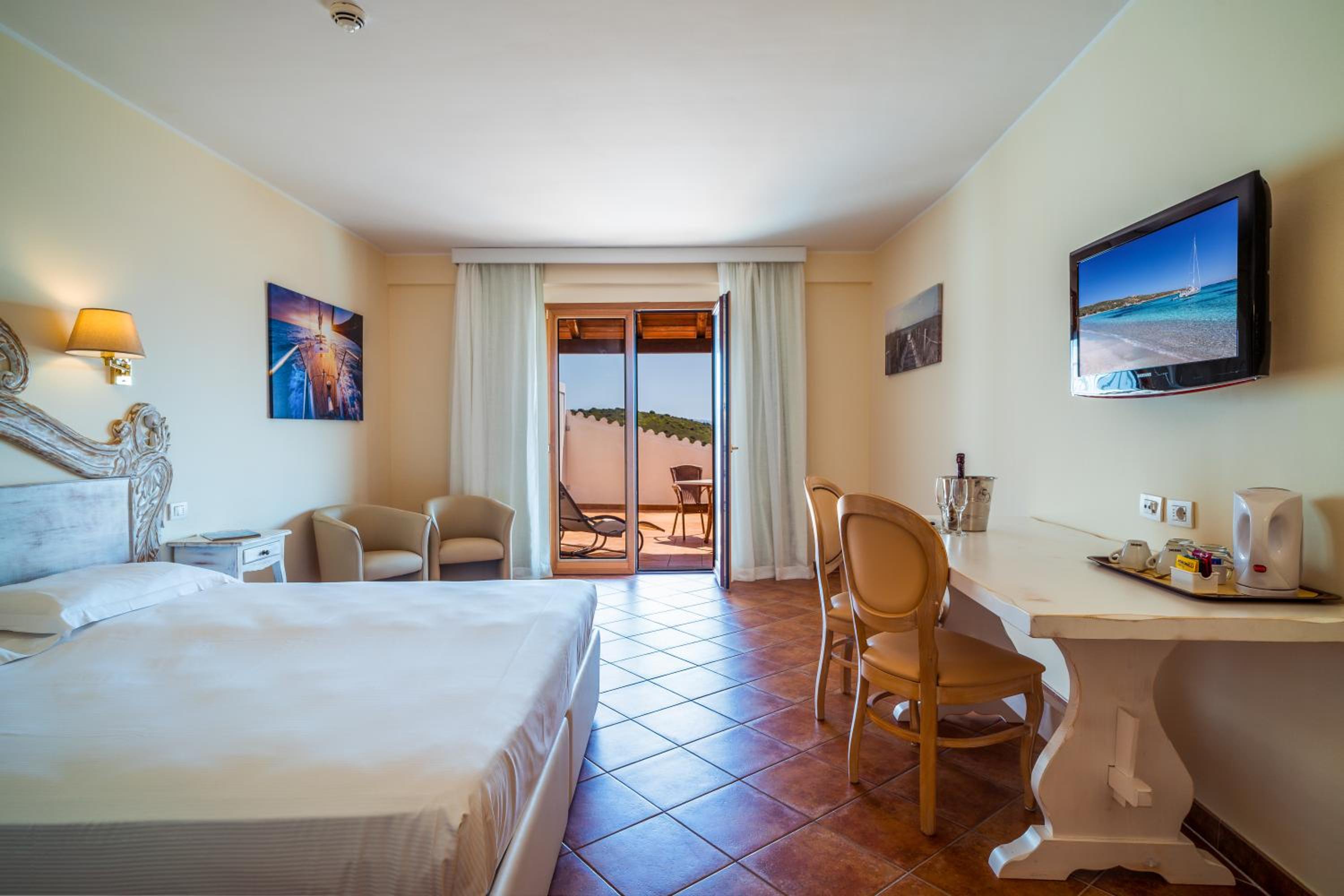 Junior Suite - Photo 1