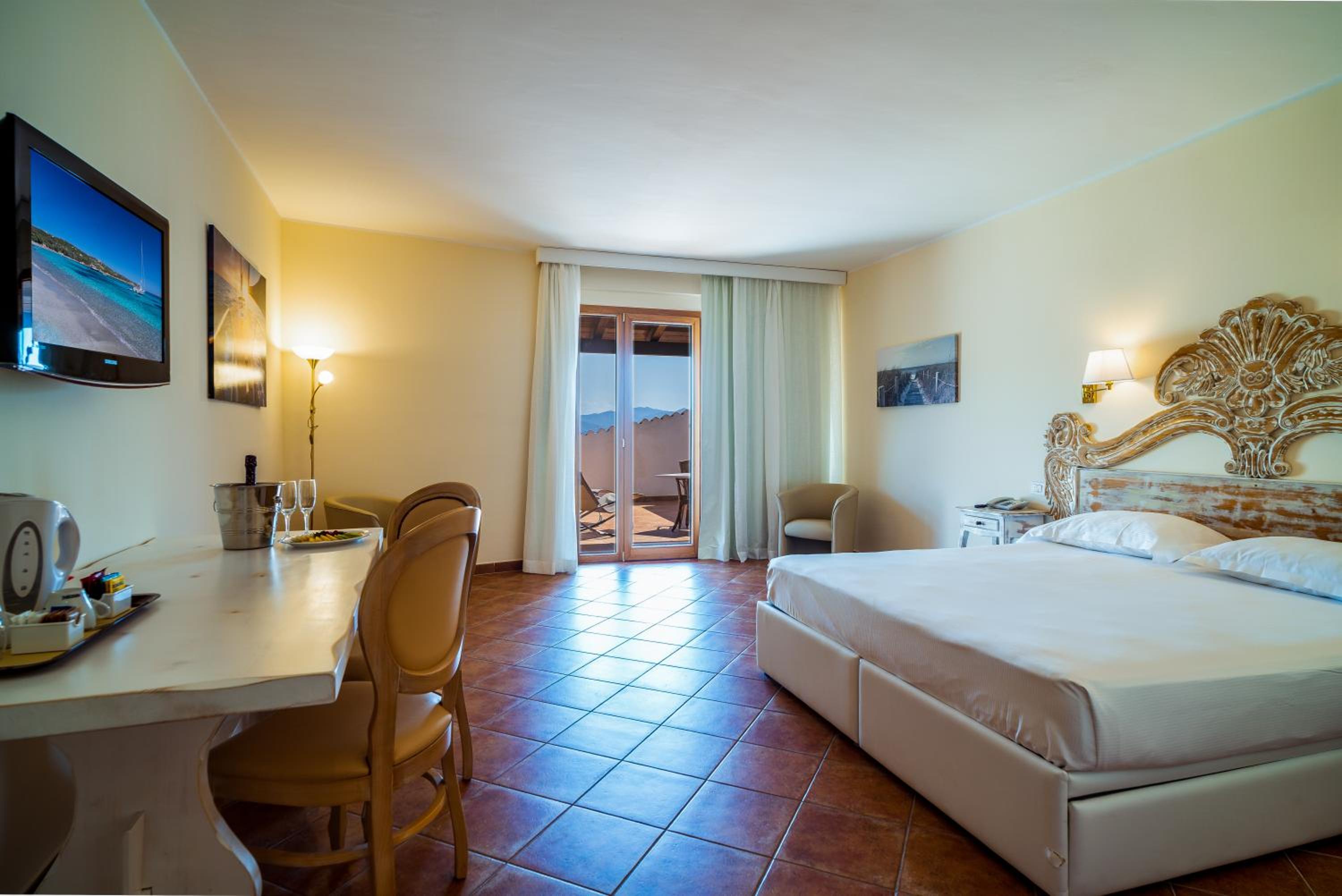 Junior Suite - Photo 12