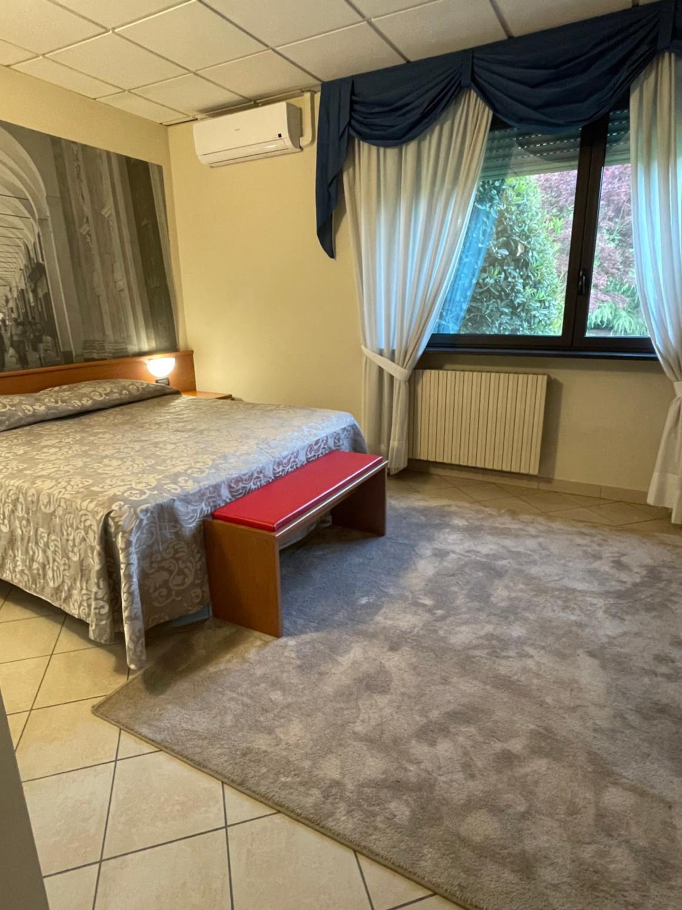 Double or Twin Room - Photo 5
