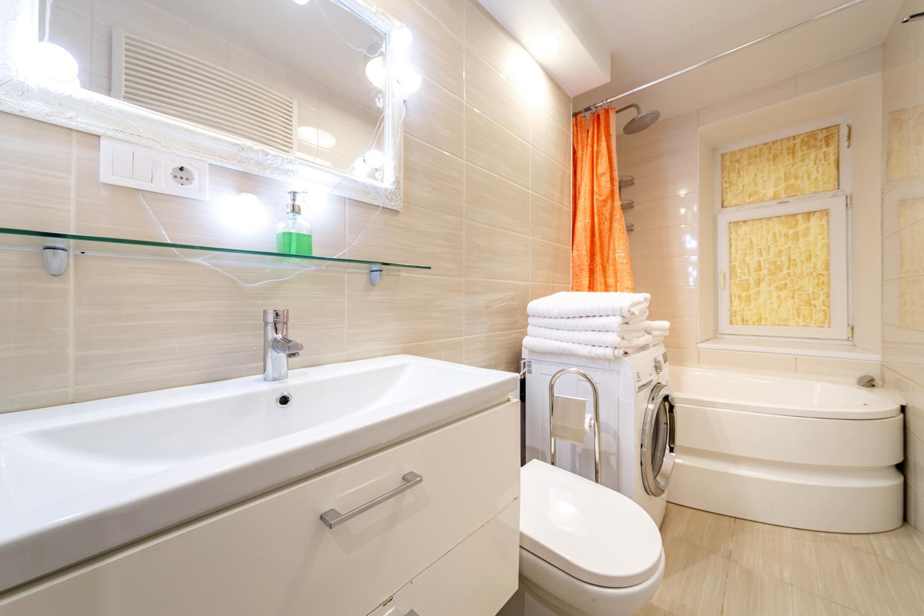 Deluxe Two-Bedroom Apartment - Ground Floor  - Photo 41