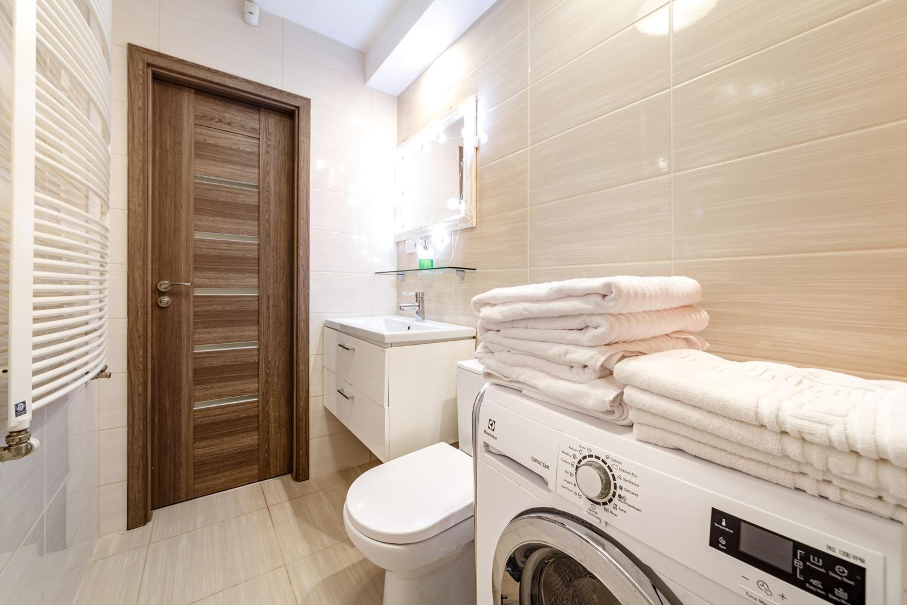 Deluxe Two-Bedroom Apartment - Ground Floor  - Photo 40