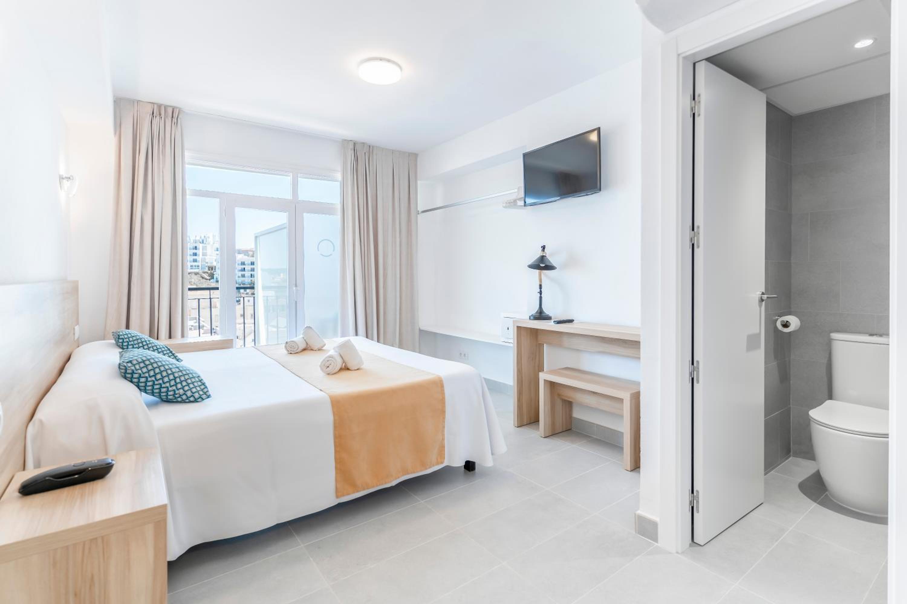 Double Room - Photo 1