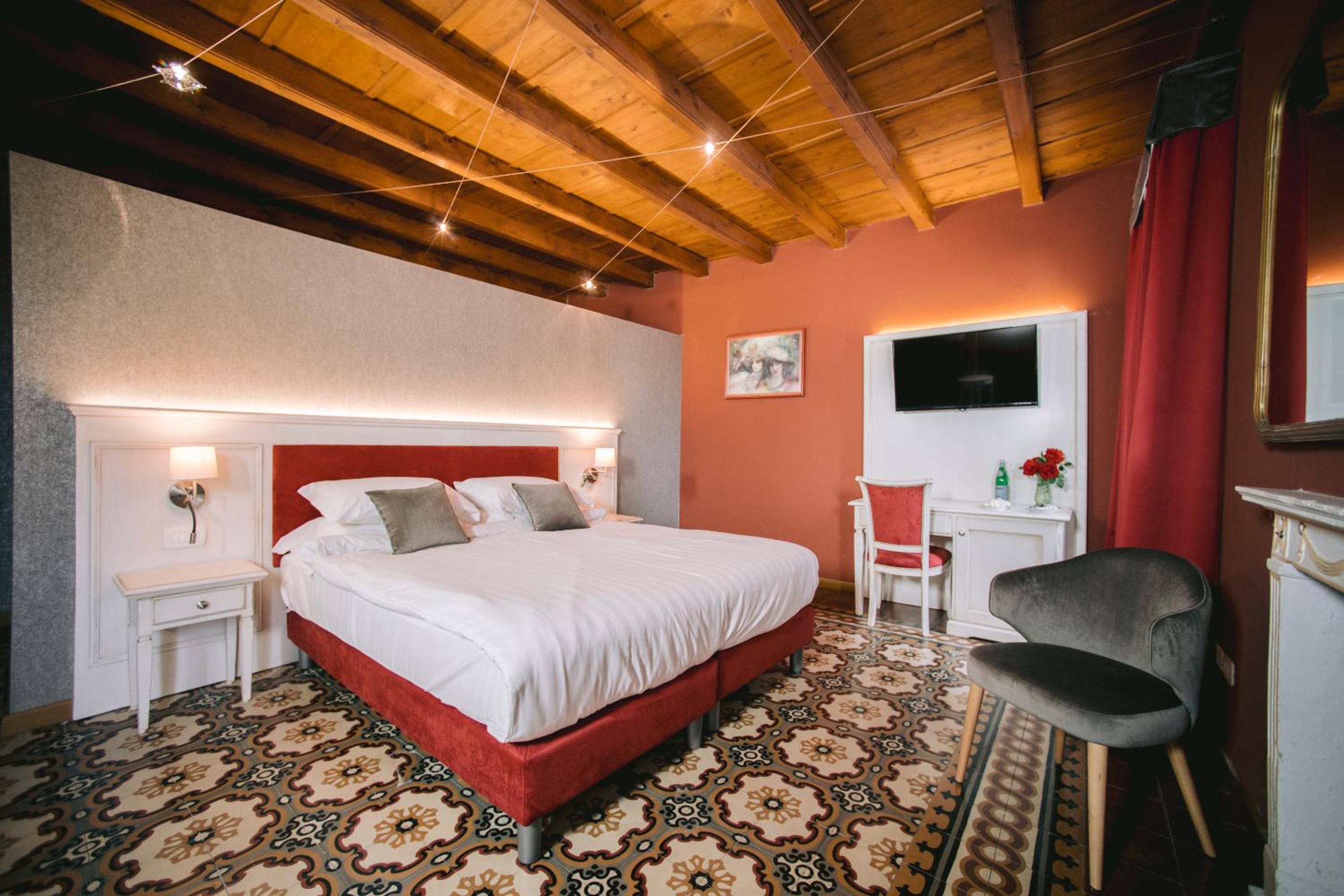 Superior Double Room photo 1