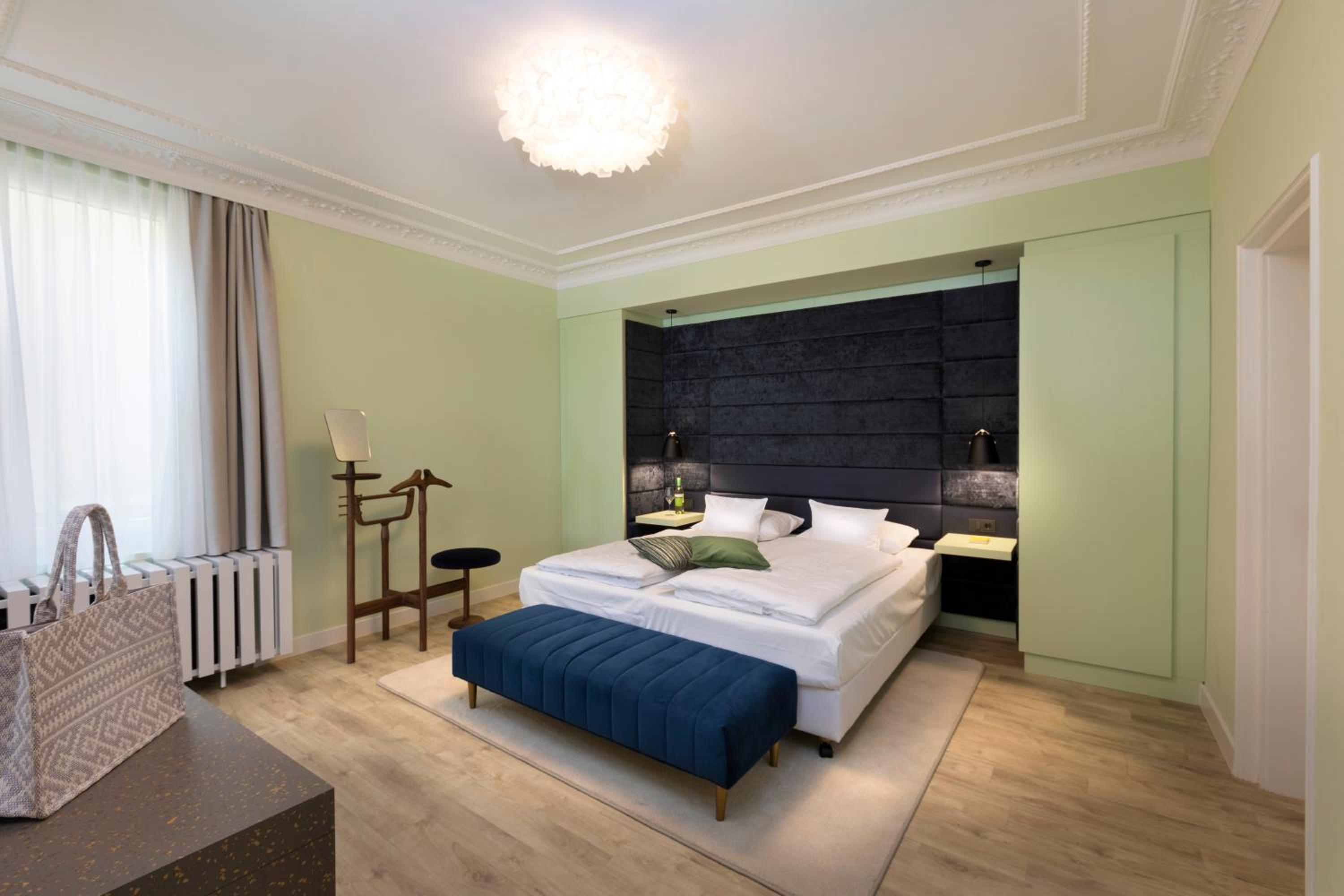 Deluxe Suite photo 1