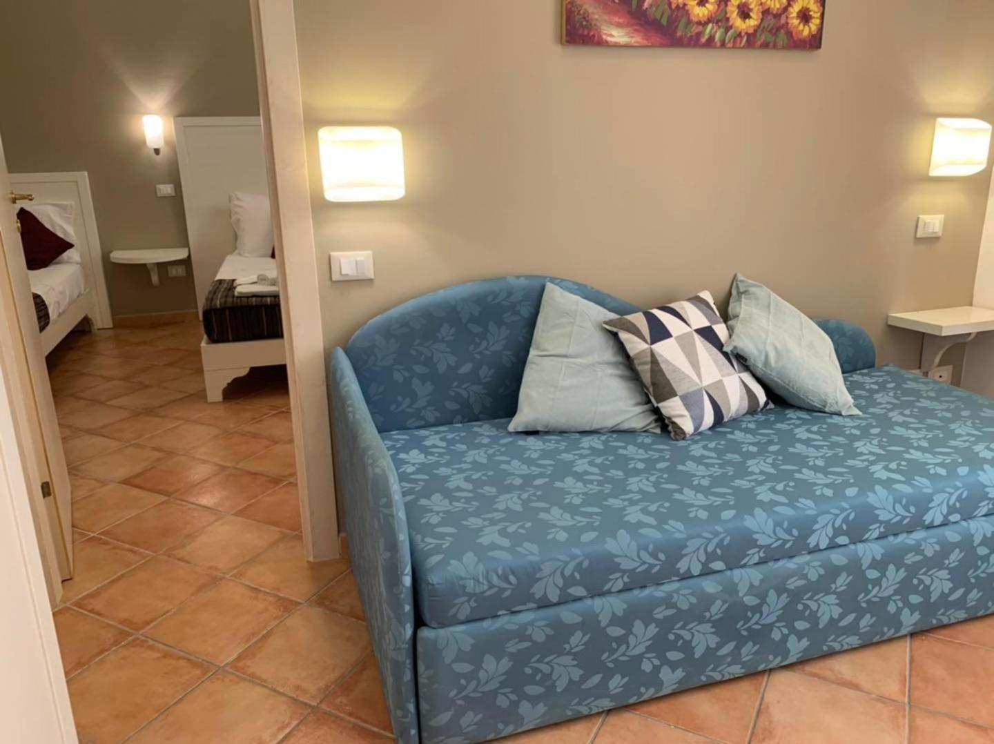 Deluxe Family Room