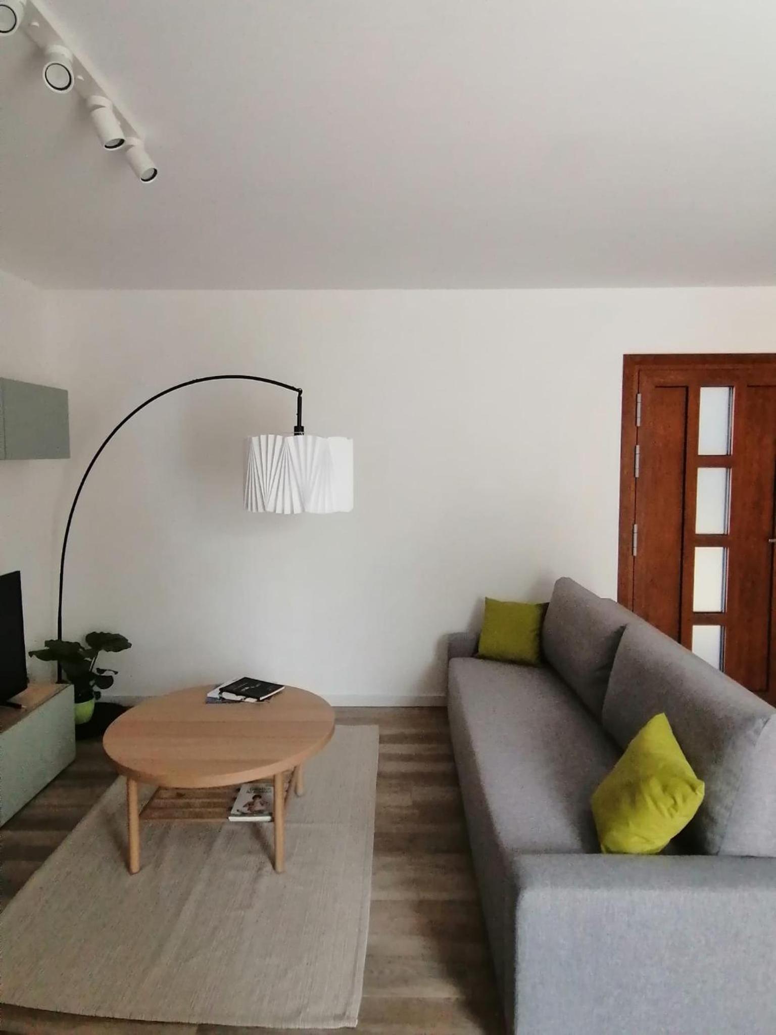 One-Bedroom Apartment photo 2