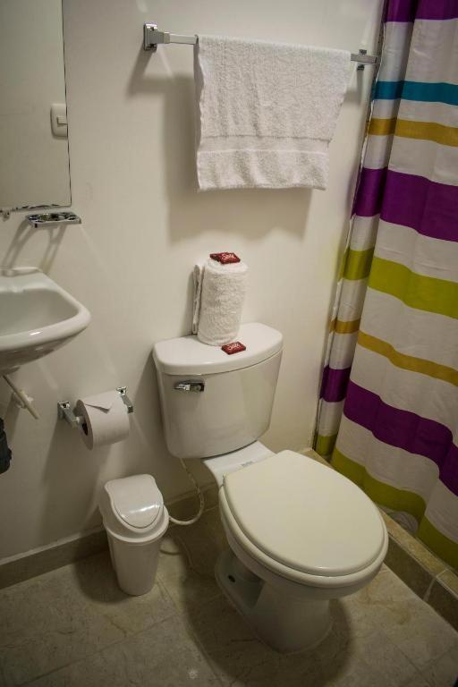Triple Room with Private Bathroom photo 2