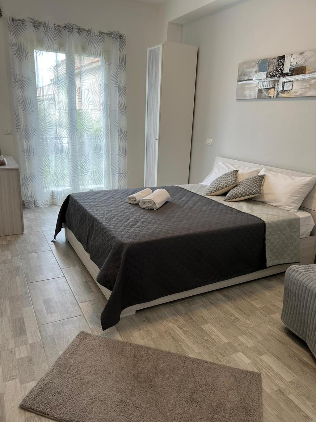 Deluxe Triple Room photo 2