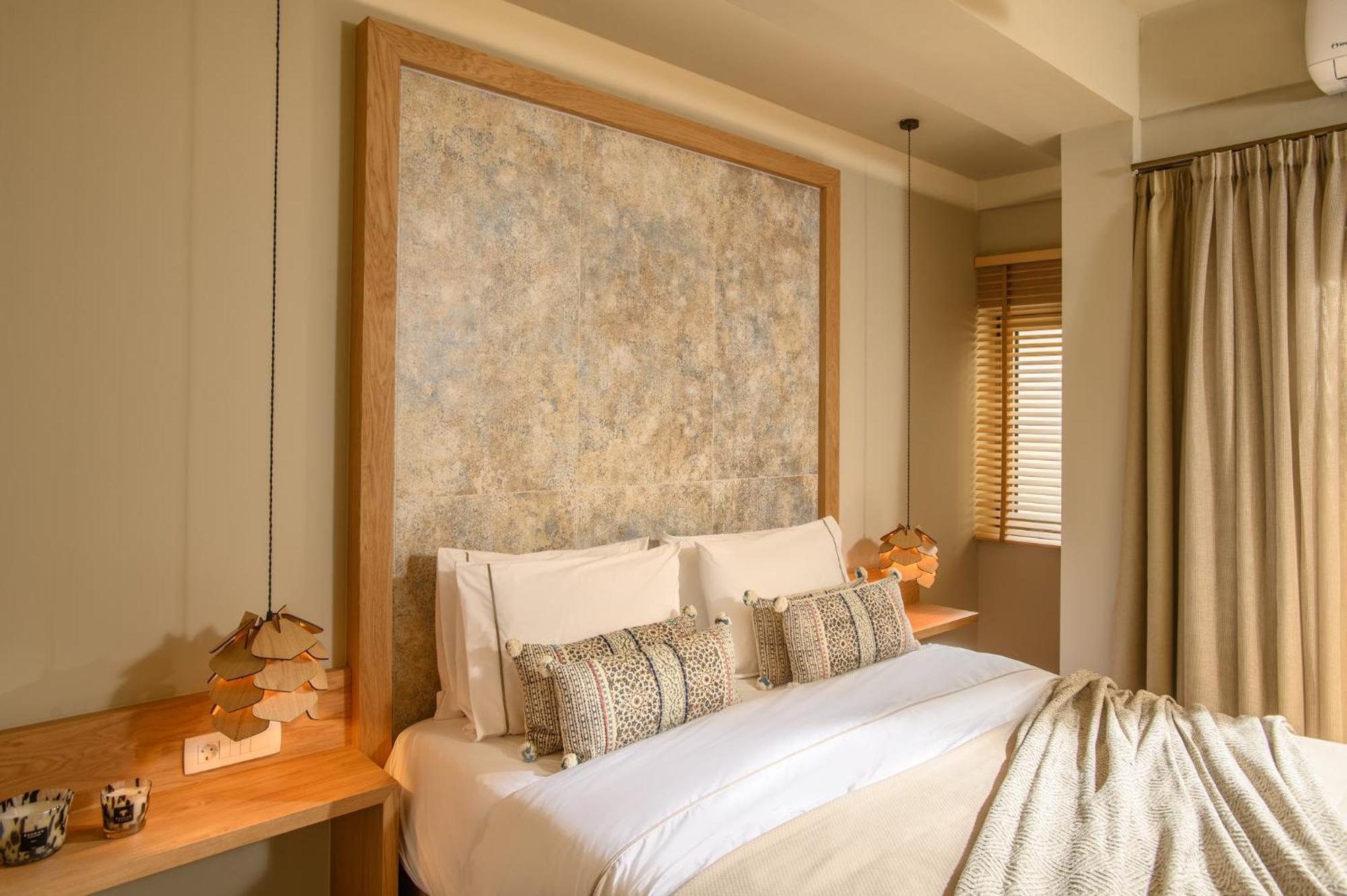 Double Room with Patio - Photo 9