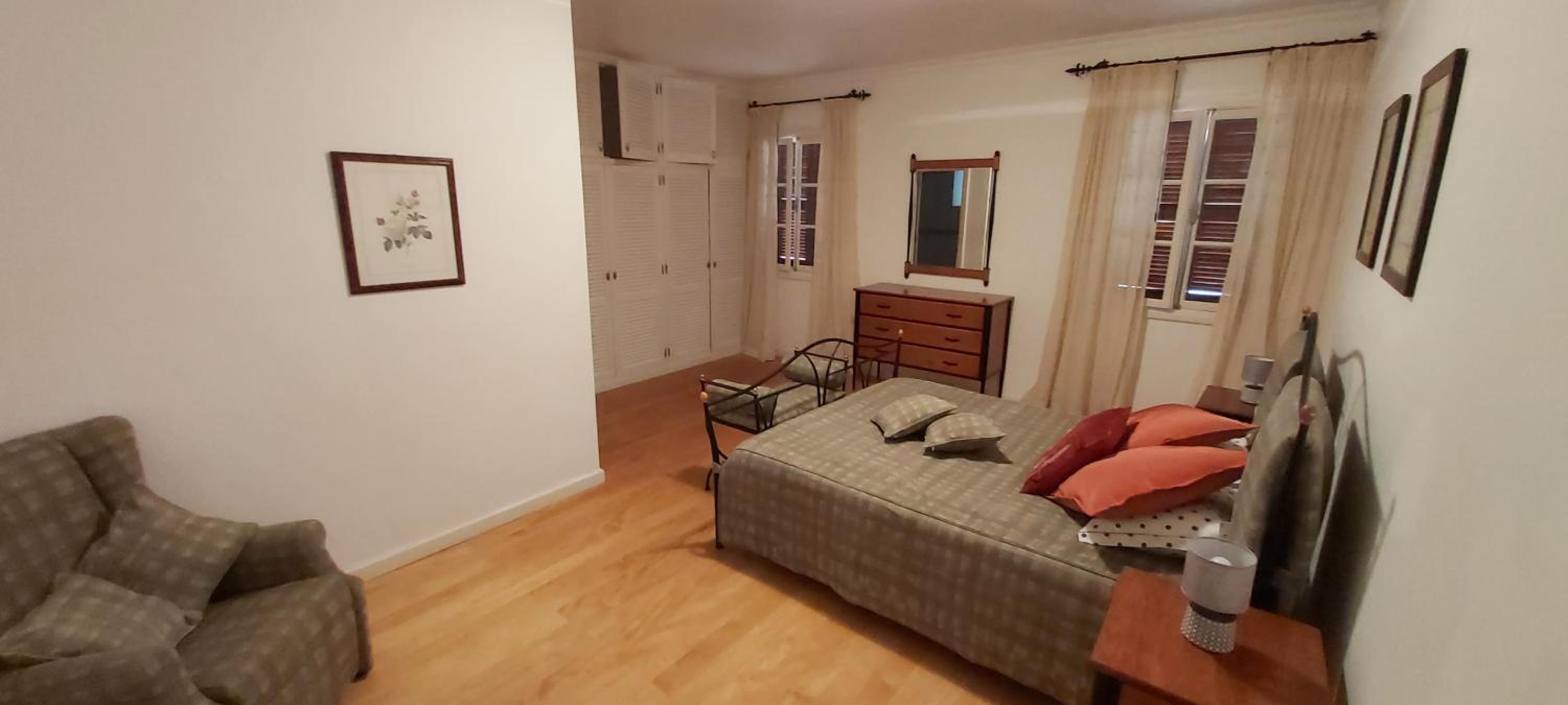 Deluxe Room - Photo 1