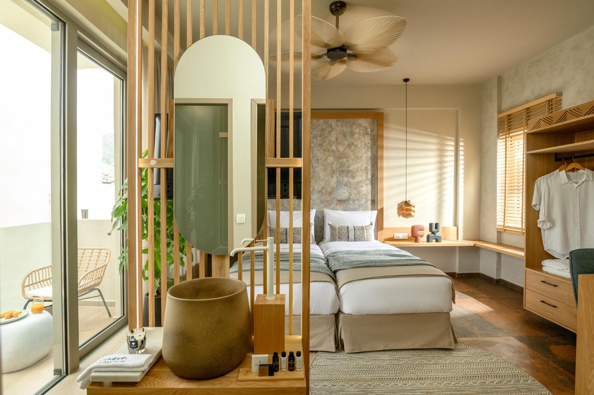 Twin Room with Balcony