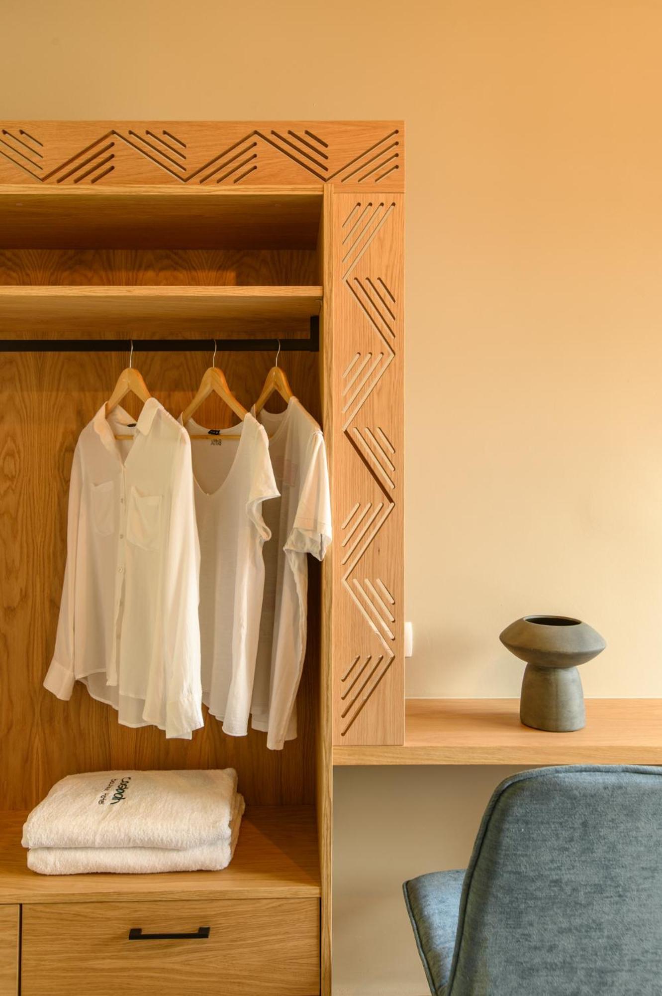 Family Room - Disability Access - Photo 6
