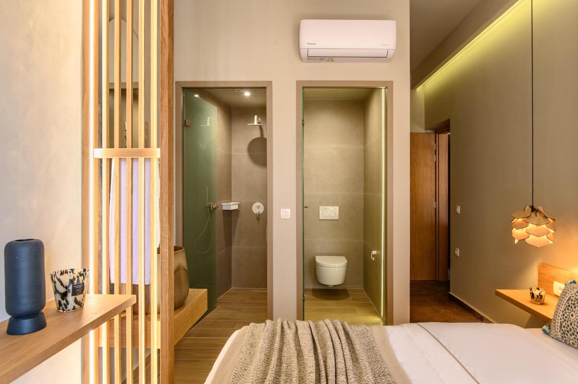 Family Room - Disability Access - Photo 12