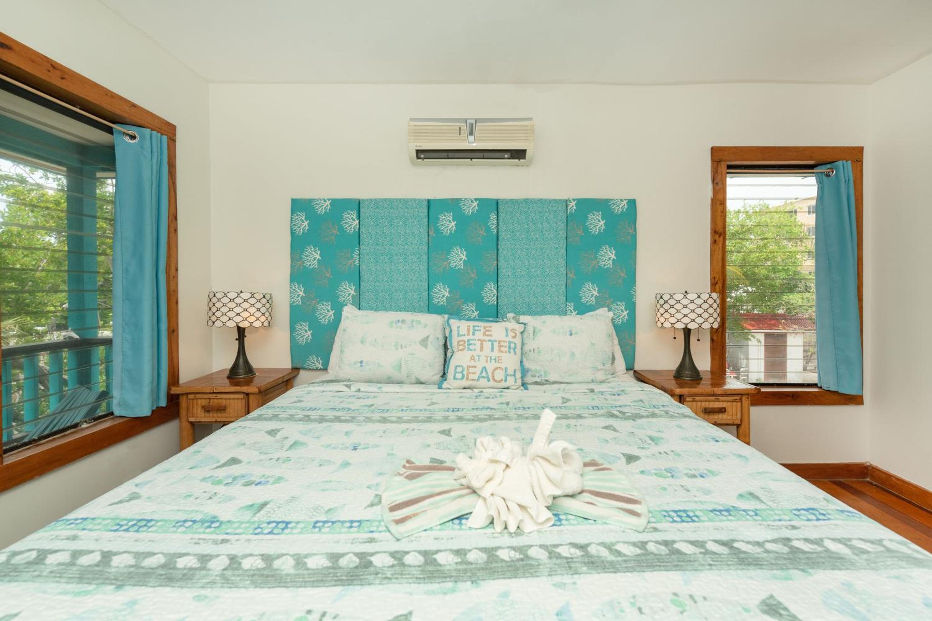 Suite with Lake View