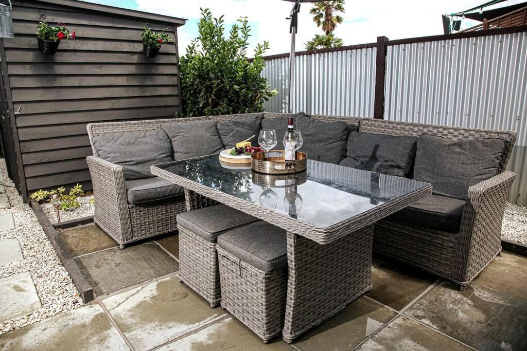 Superior Suite - Photo 9