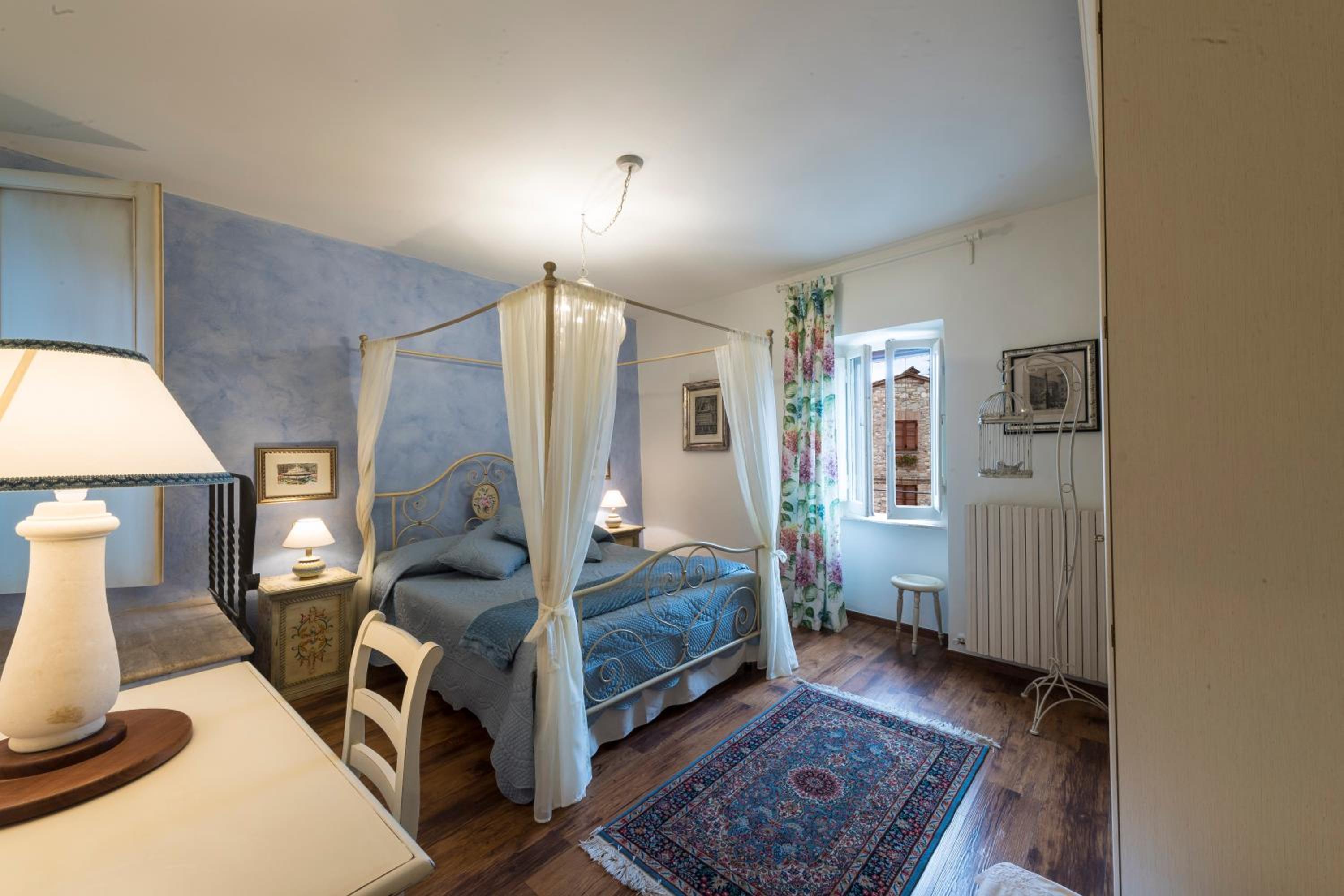 Double Room With Private Bathroom photo 2