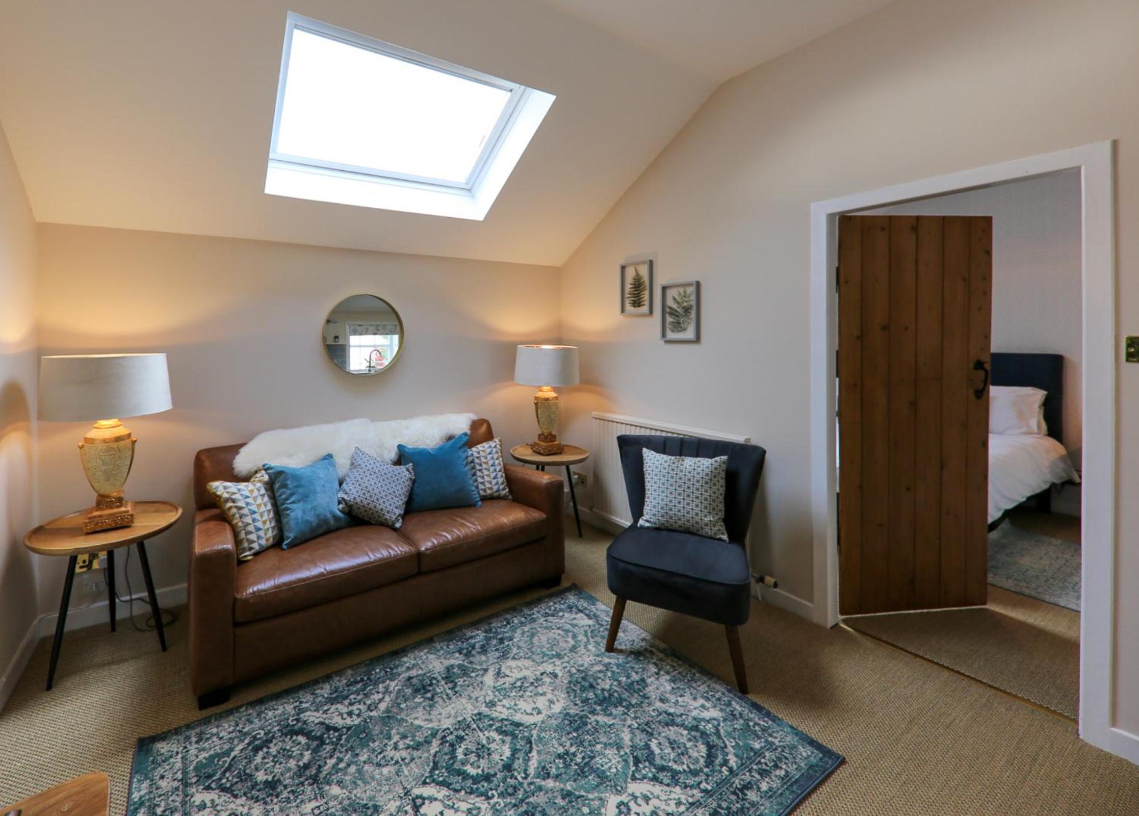 One-Bedroom Apartment - Photo 1