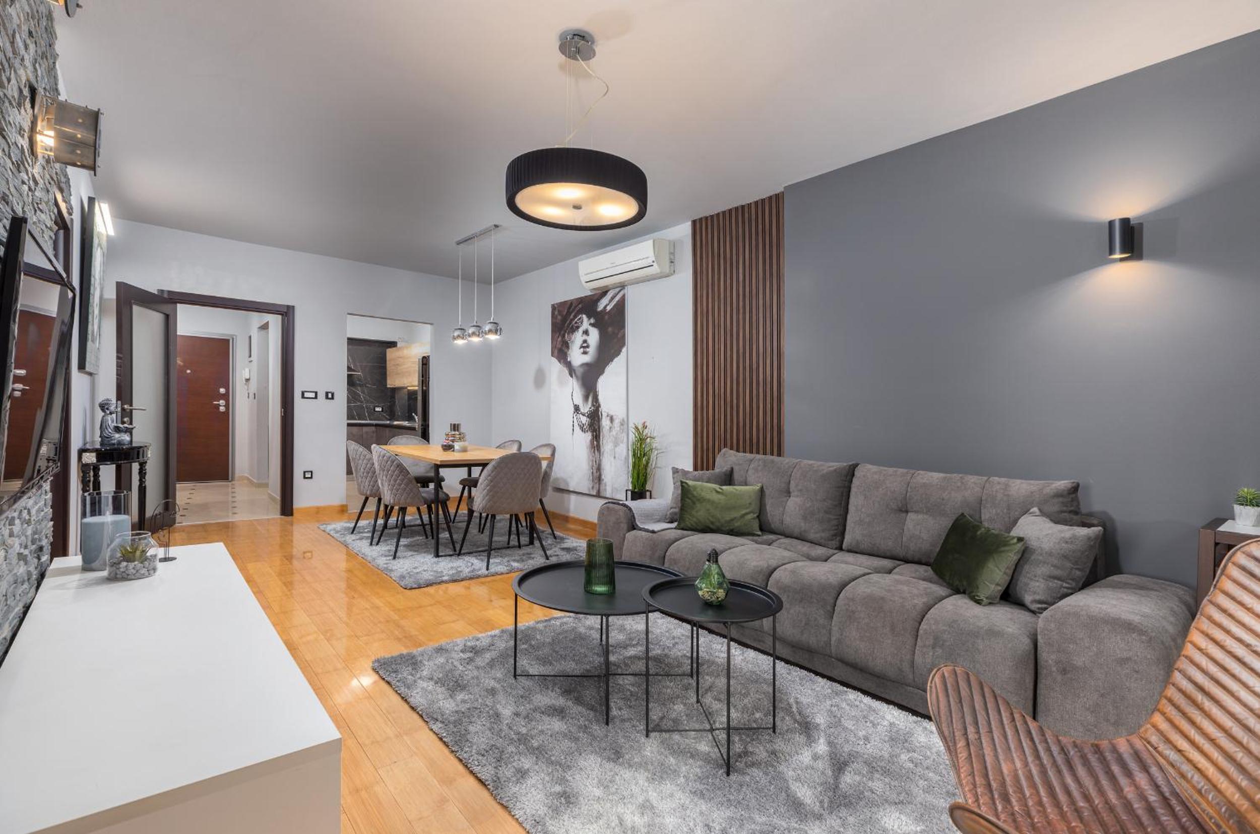 One-Bedroom Apartment - Photo 4