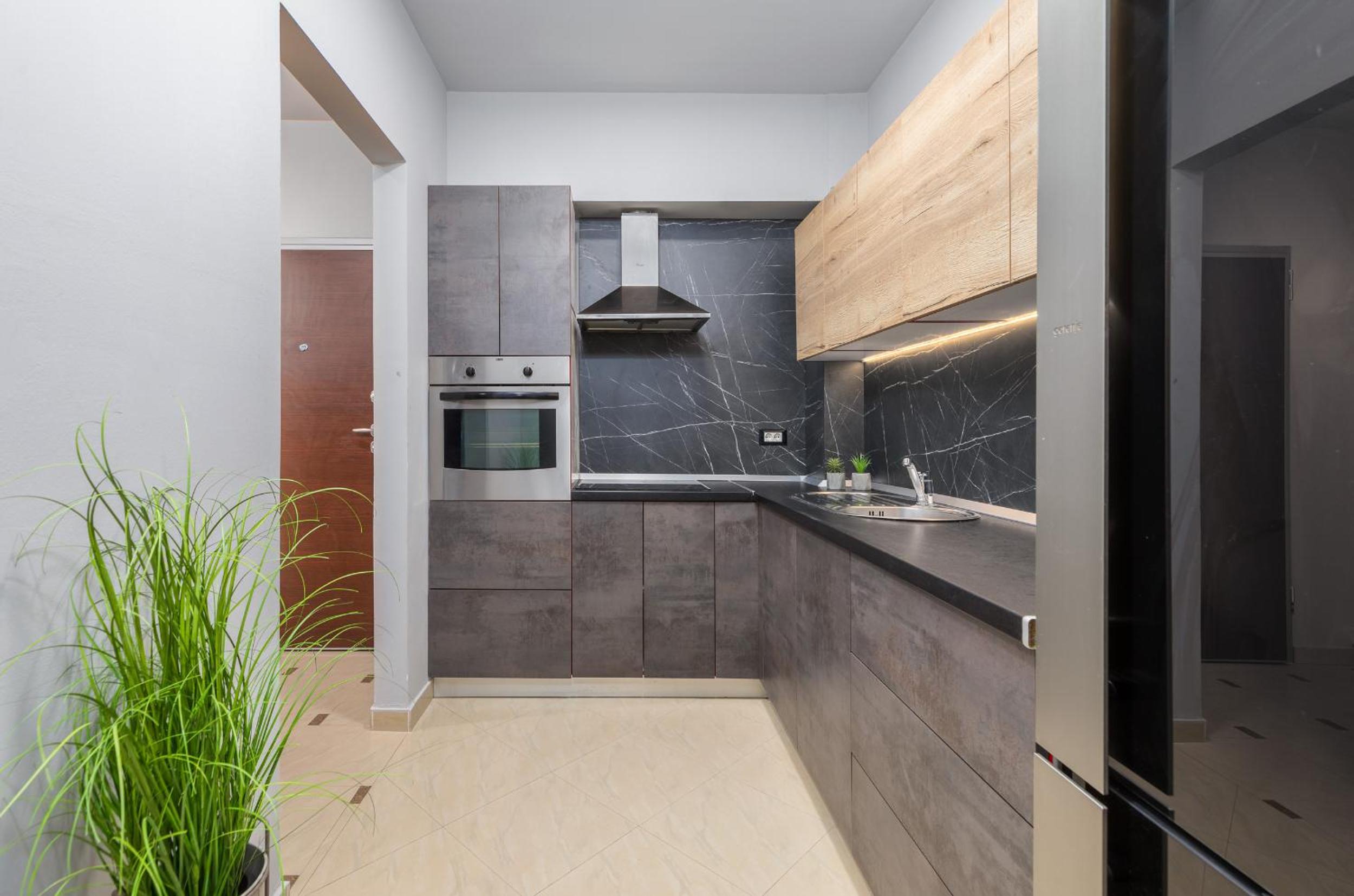 One-Bedroom Apartment - Photo 5