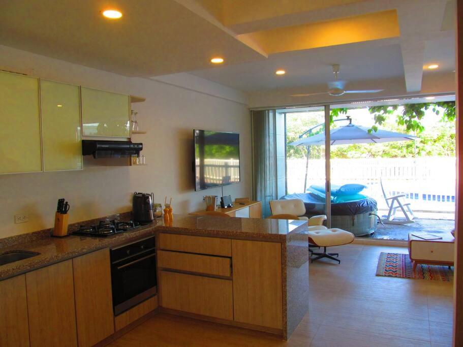 Three-Bedroom House photo 2