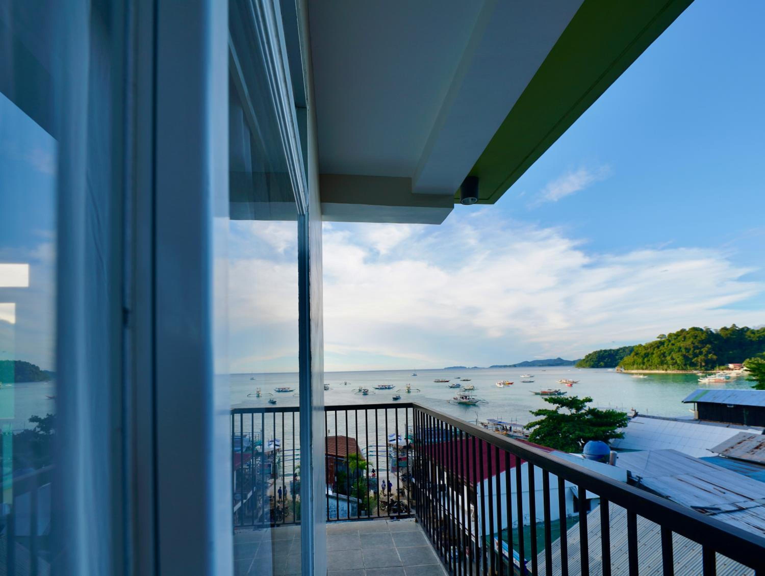 Executive Suite with Sea View - Photo 5