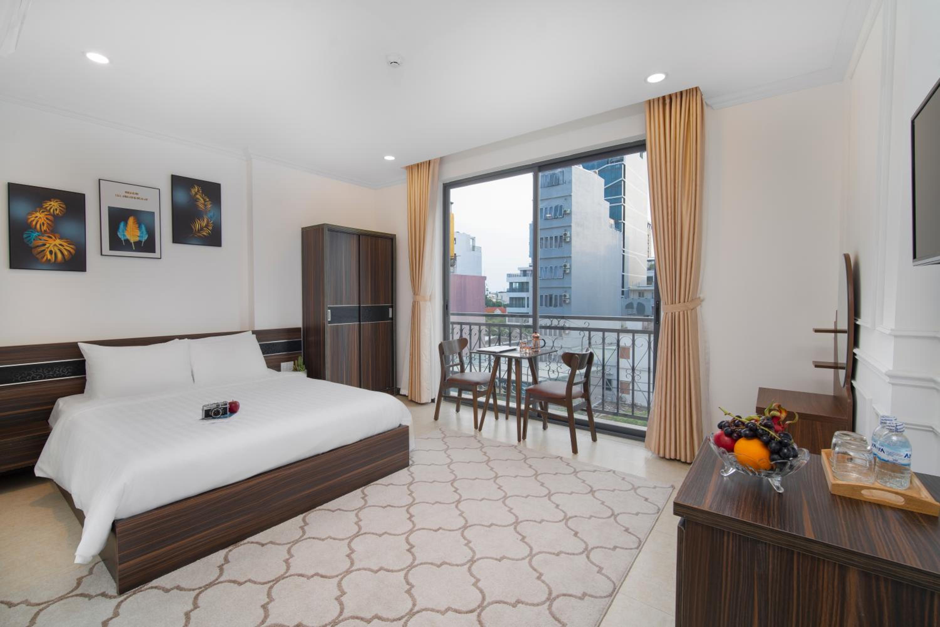 Deluxe Double Room with Balcony