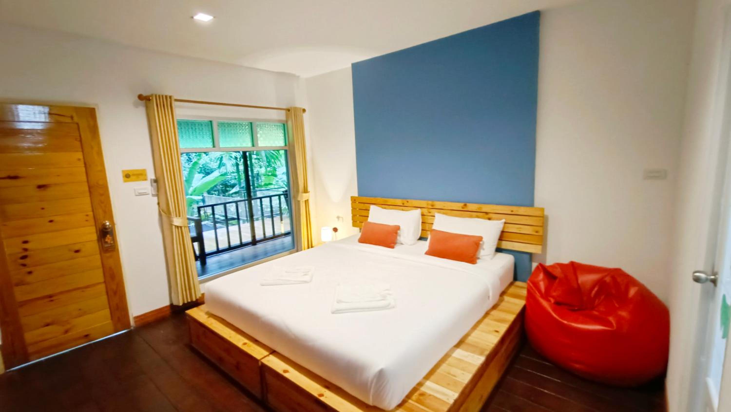 Double Room with Mountain View - Photo 1