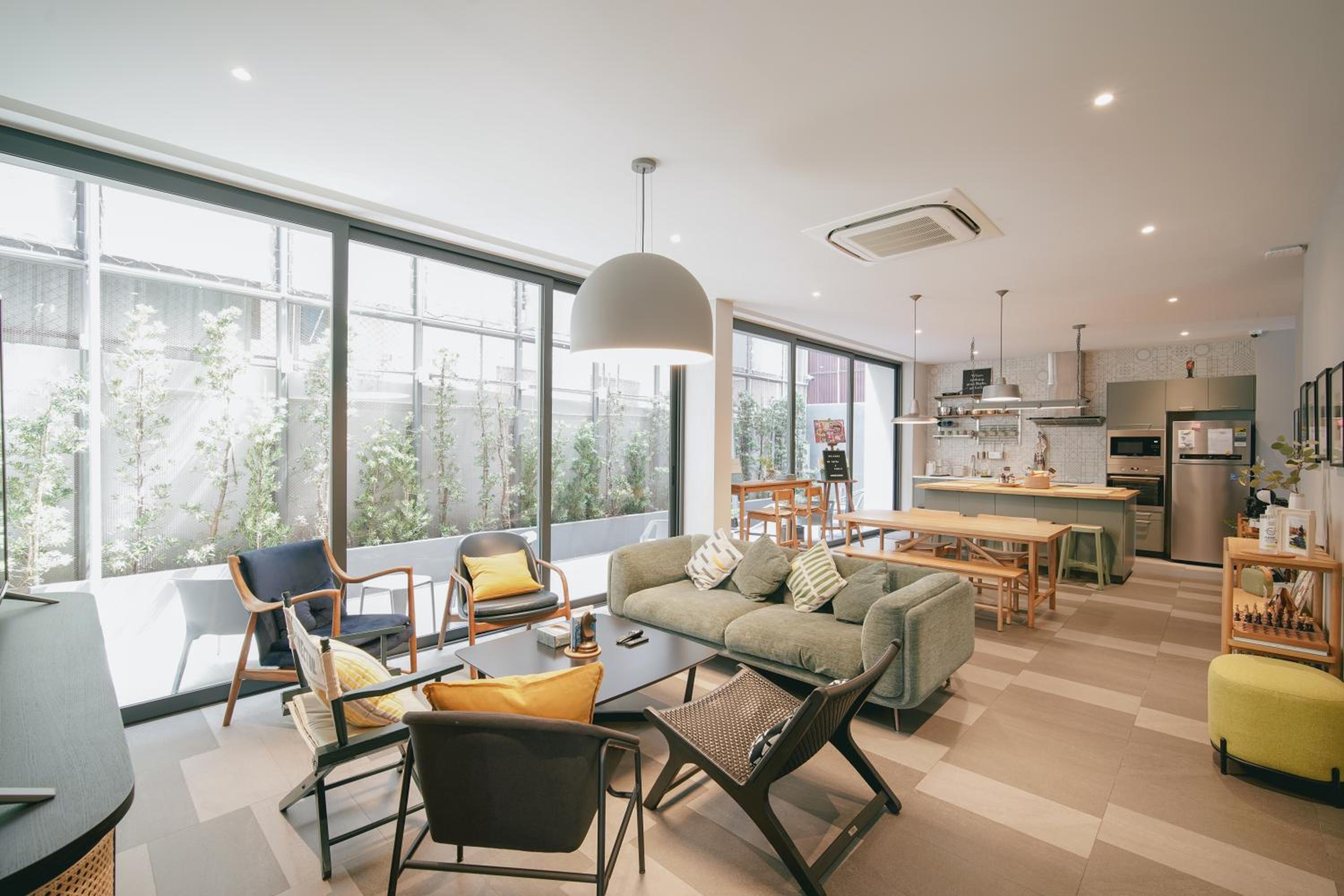 Four-Bedroom House photo 1