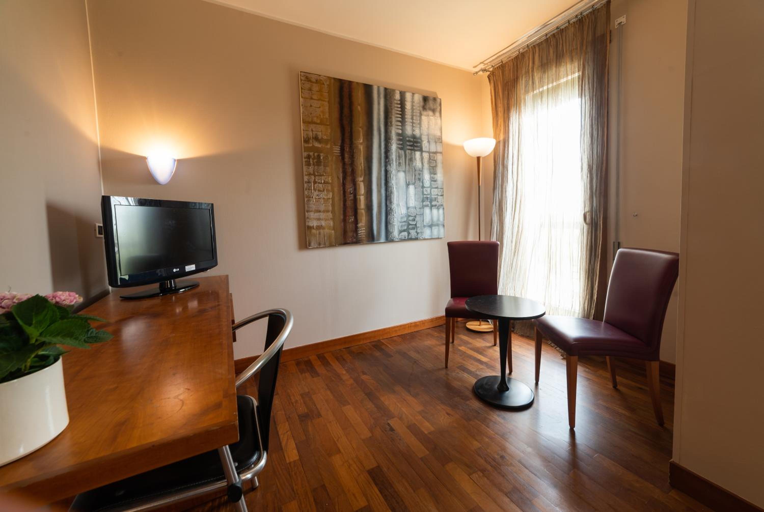 Superior Double Room - Photo 3