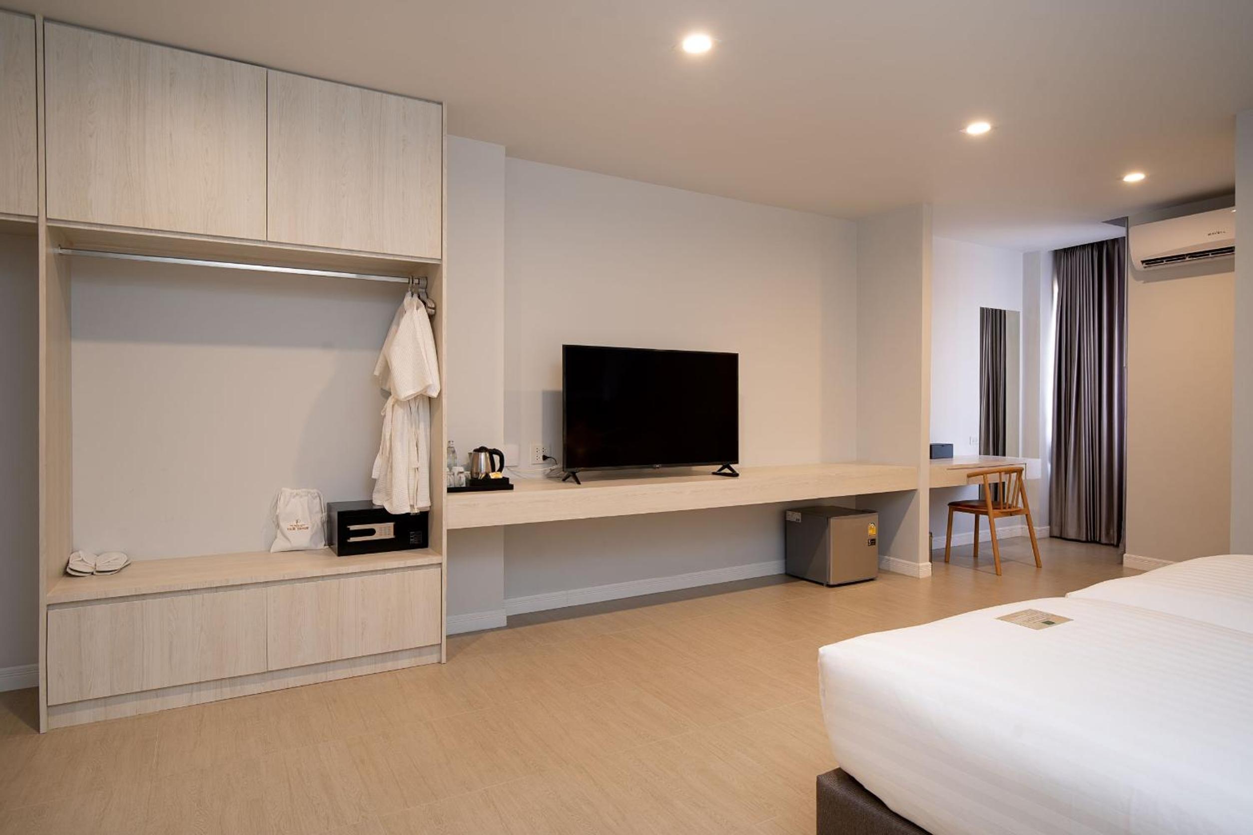 Deluxe Twin Room - Photo 4