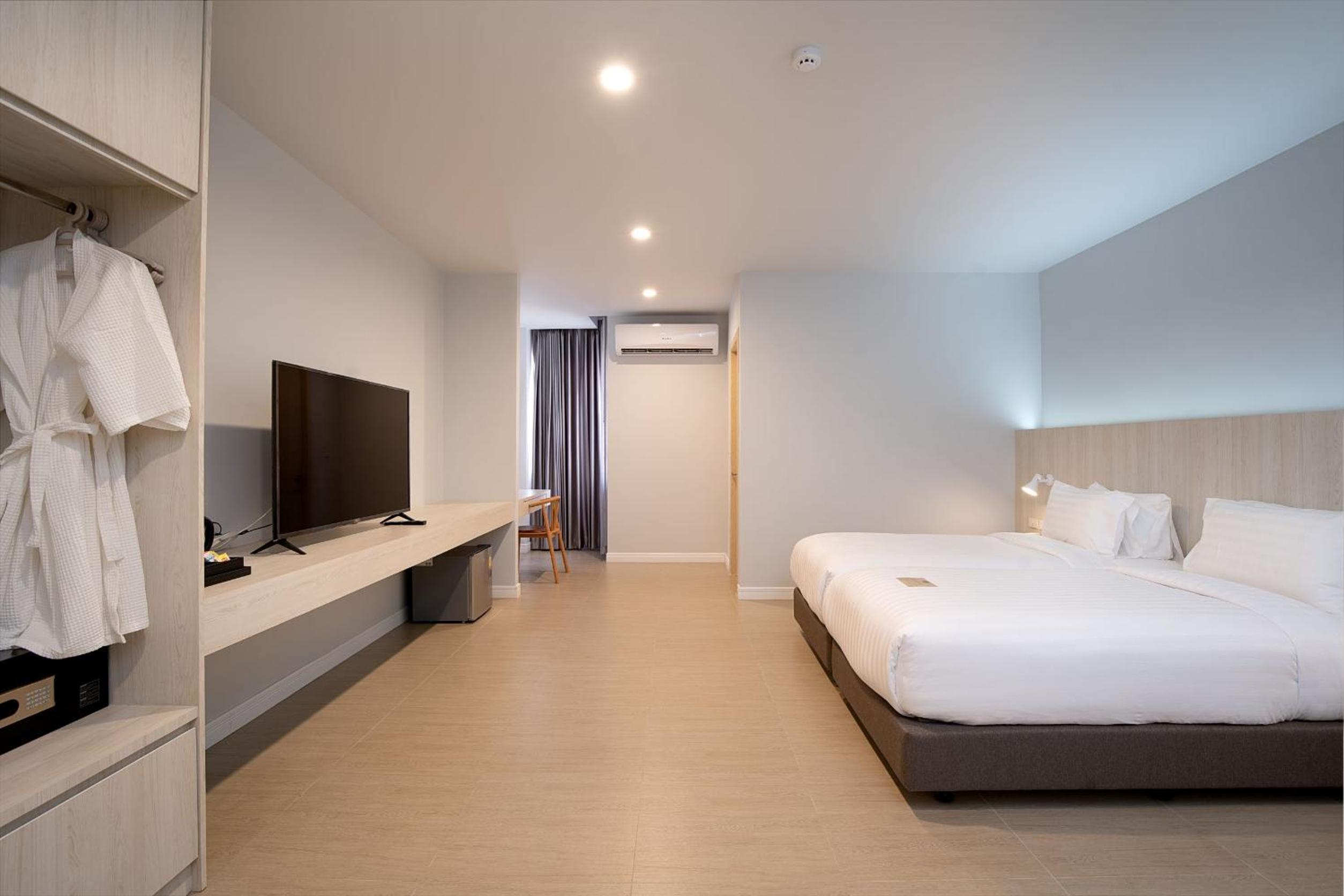 Deluxe Twin Room - Photo 5
