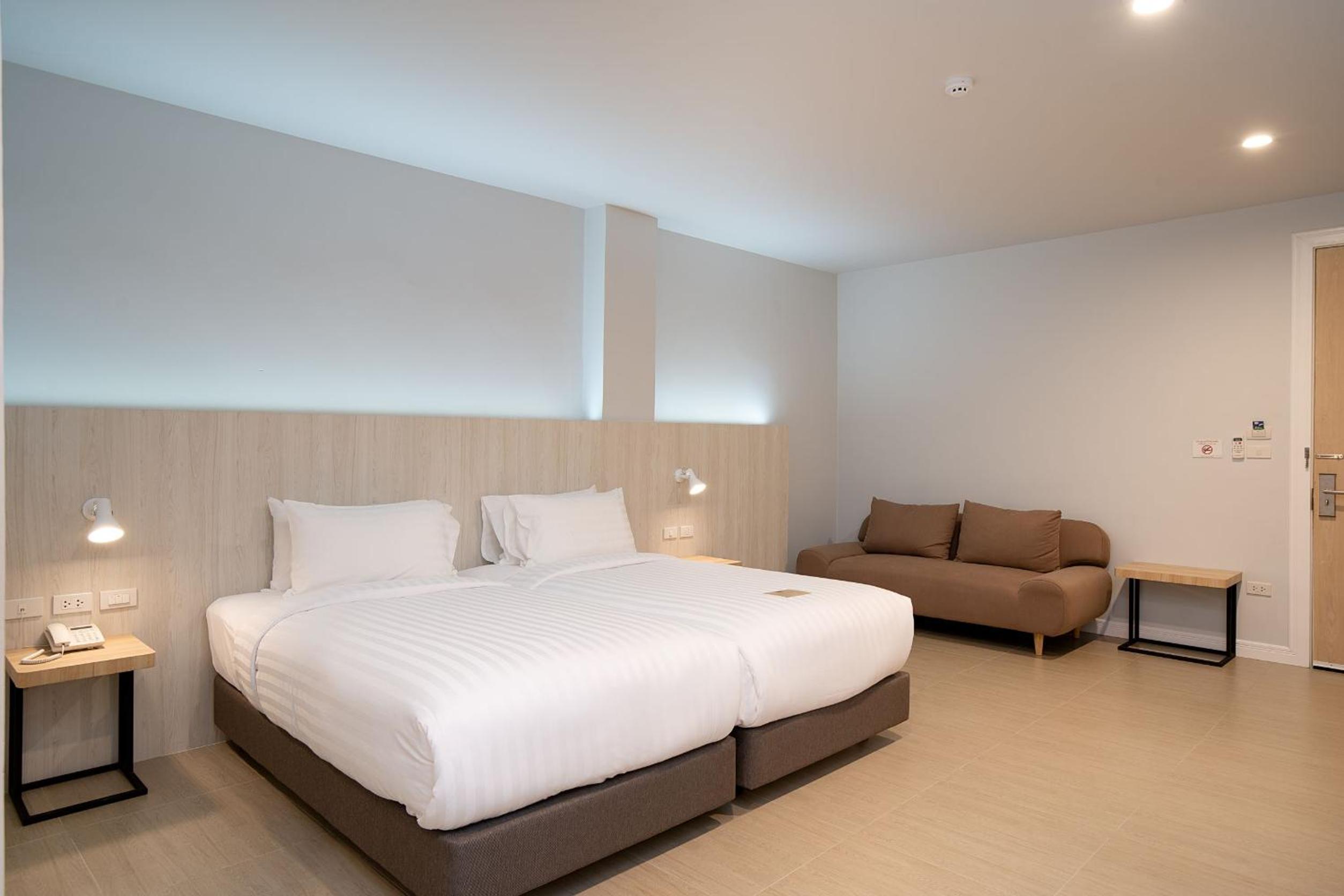 Deluxe Twin Room - Photo 6