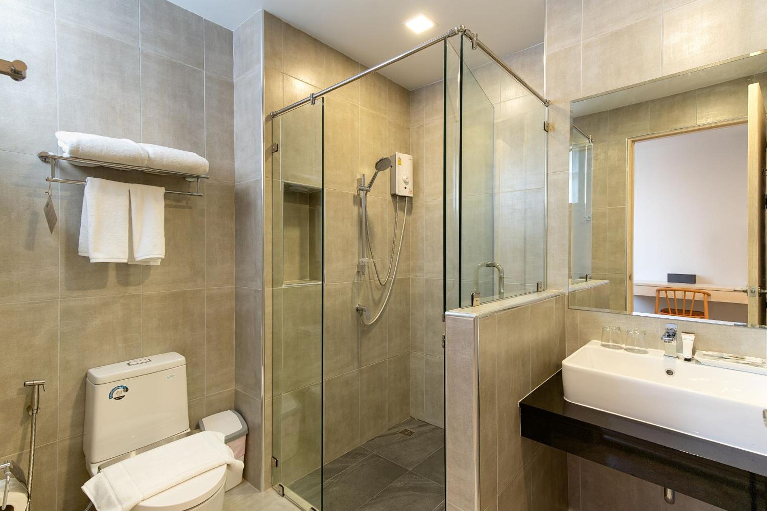 Deluxe Twin Room - Photo 7