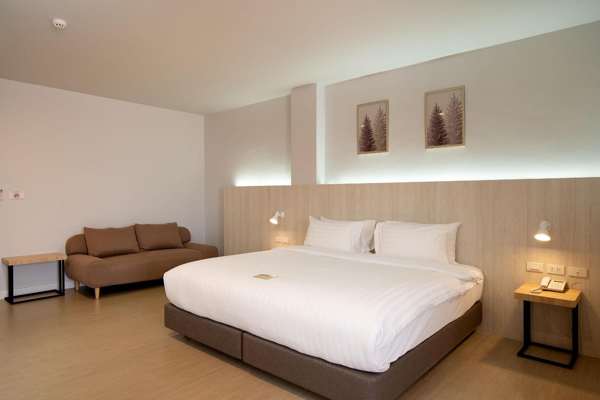 Deluxe Double Room - Photo 1