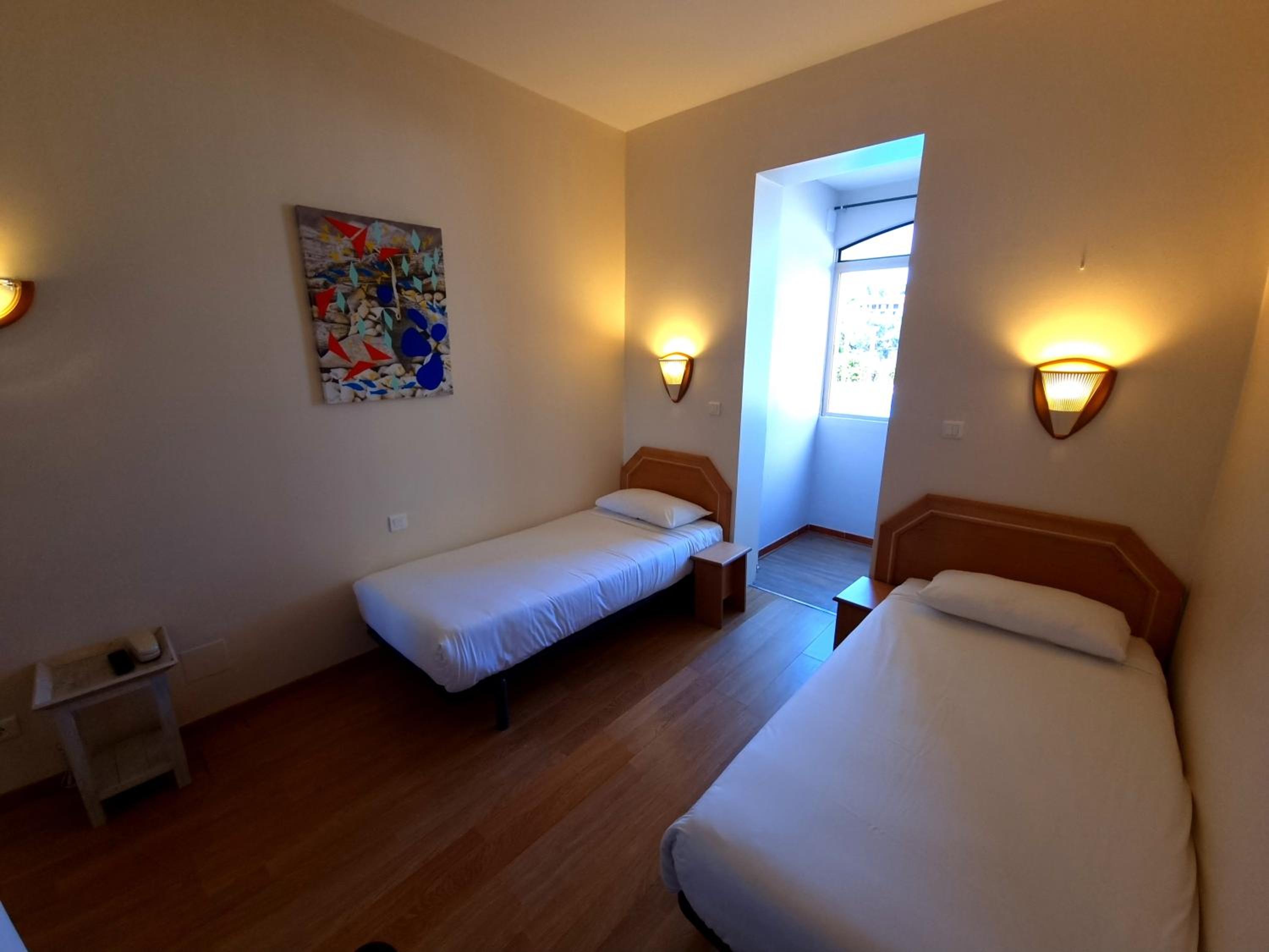 Standard Twin Room photo 1