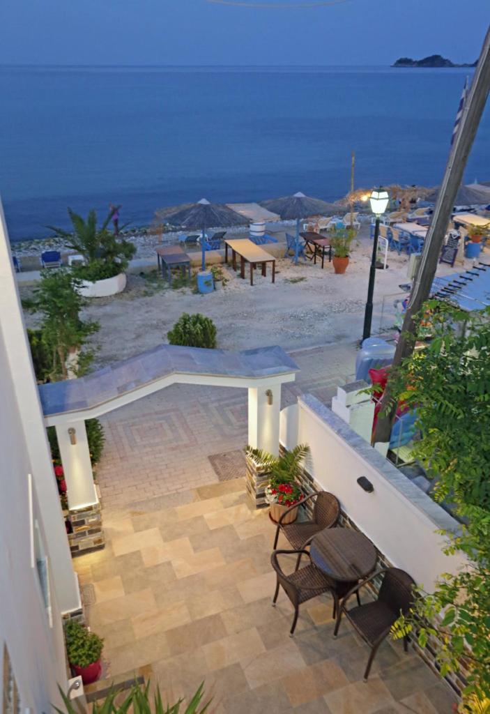 Studio with Terrace photo 2