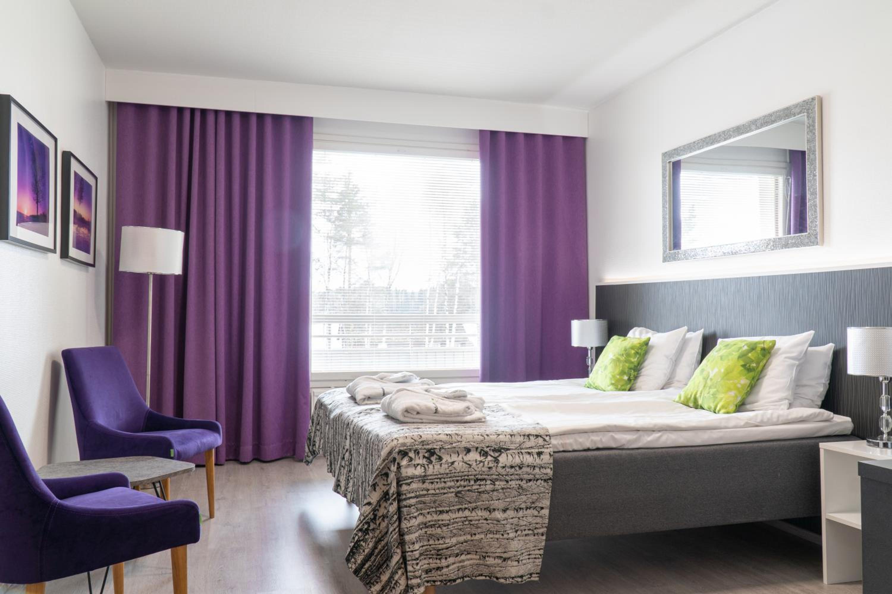 Superior Plus Lake View with Spa Access - Photo 8
