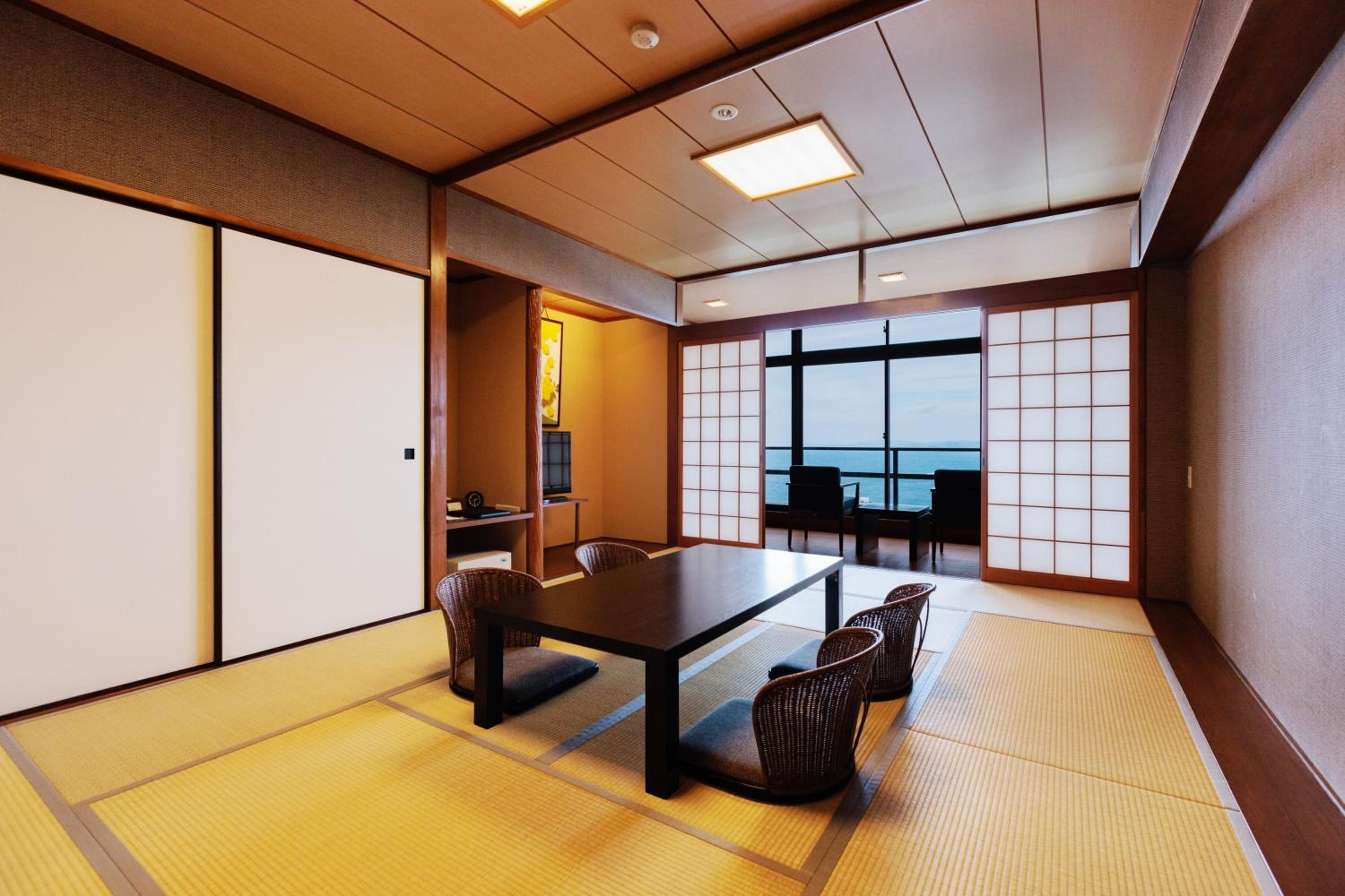Japanese-Style Room with Ocean View - Photo 5