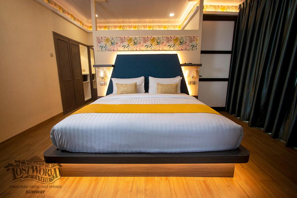 Malayana Floating Villa at Theme Park - 2 Adult (Theme Park closed every Tuesday) photo 2