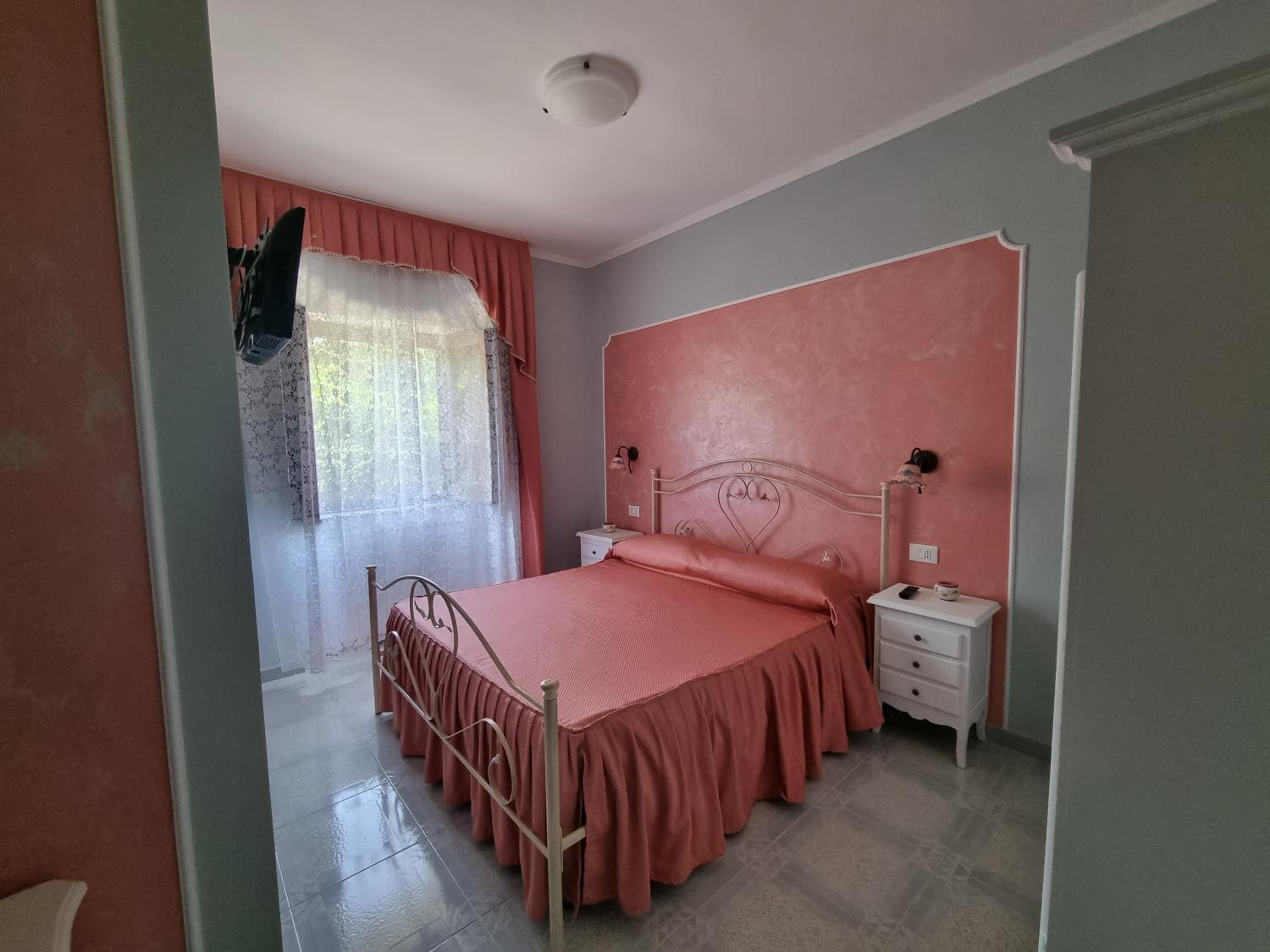 Double Room with Private Bathroom photo 3