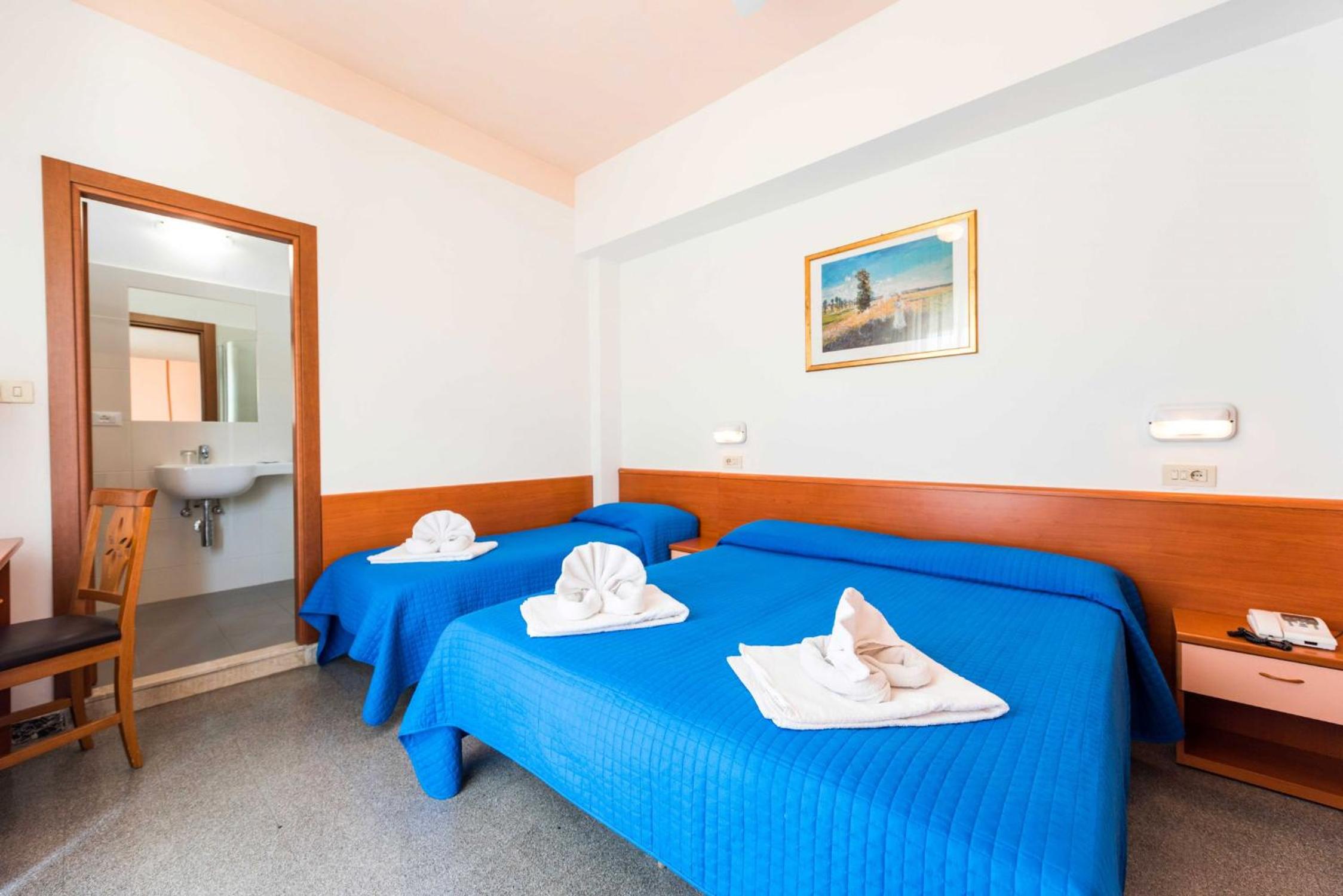 Triple Room with Balcony