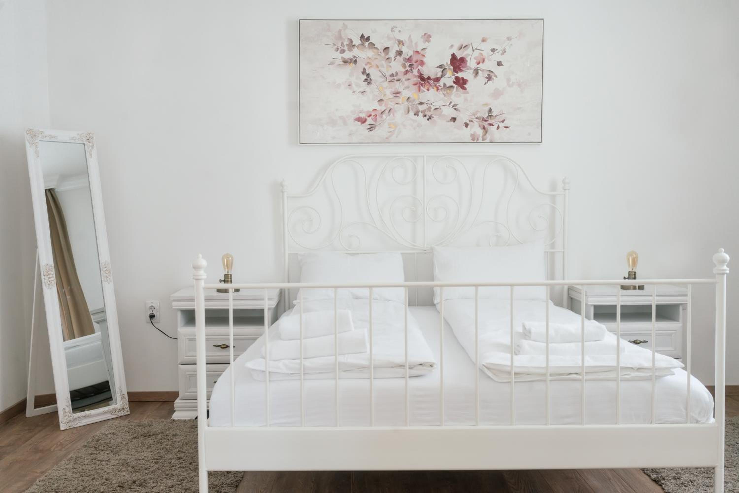 Apartment - Photo 22