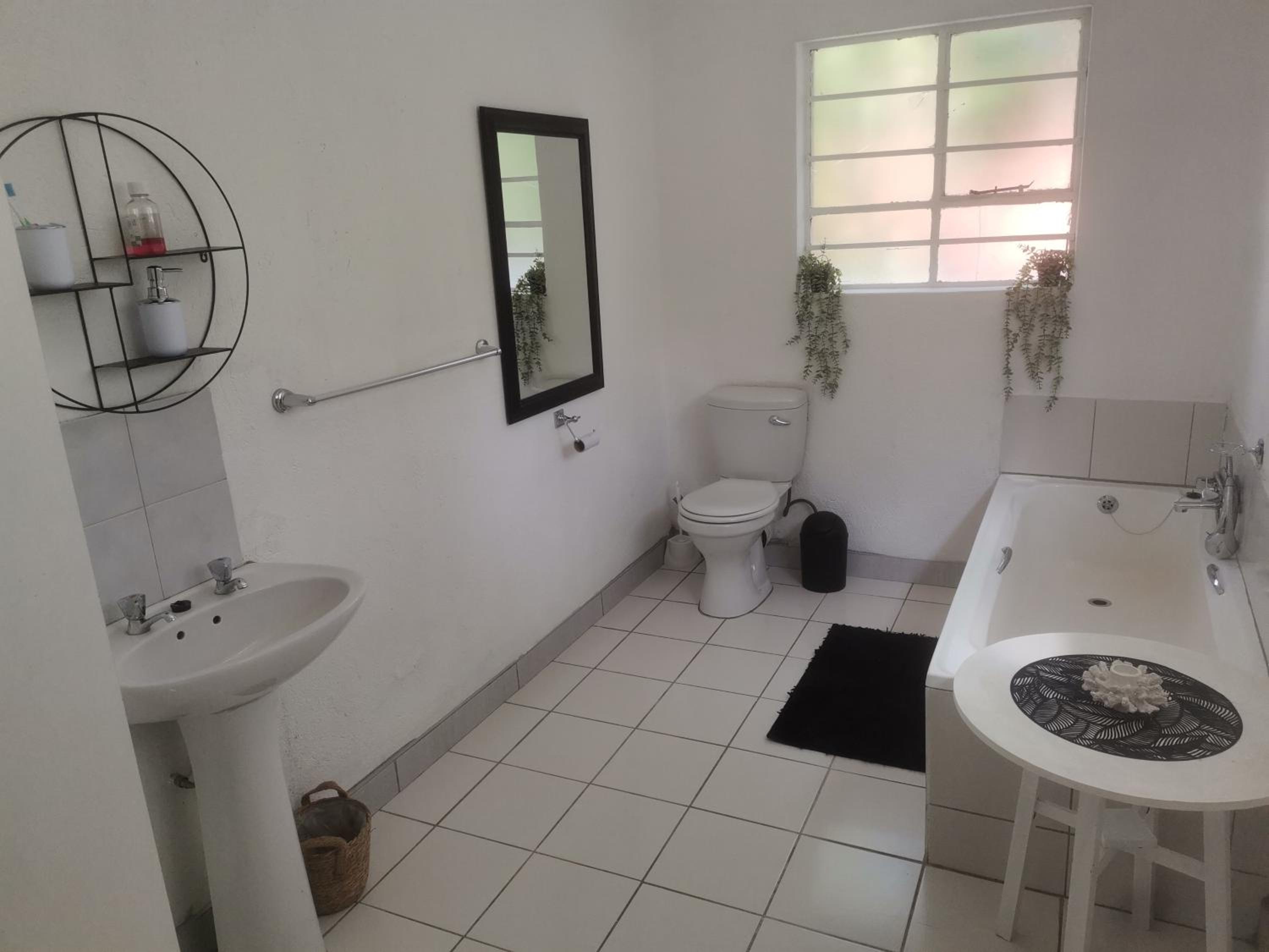 Four-Bedroom House - Photo 41