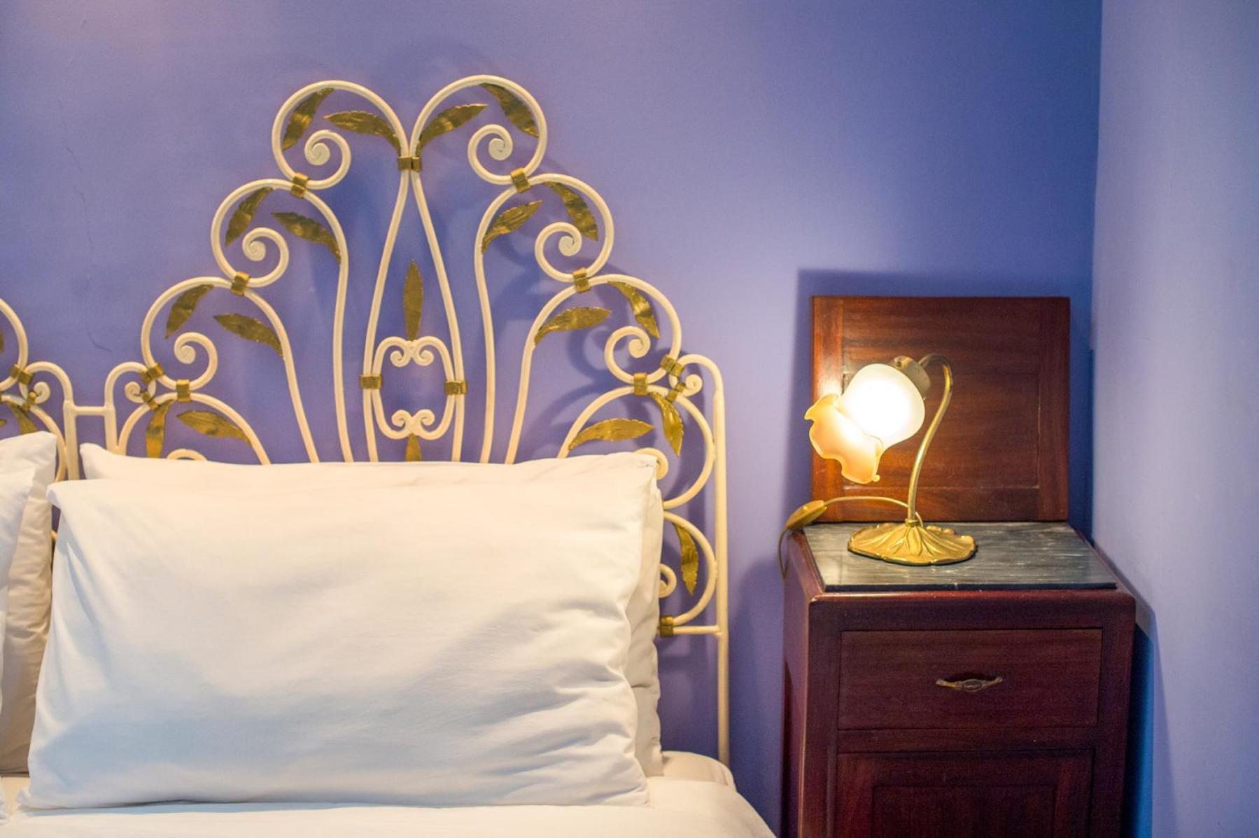 Deluxe Double Room with Balcony - Photo 6